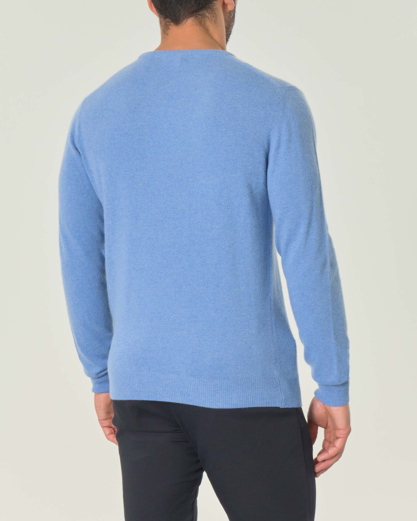 Maglia azzurra girocollo in misto lana e cachemire