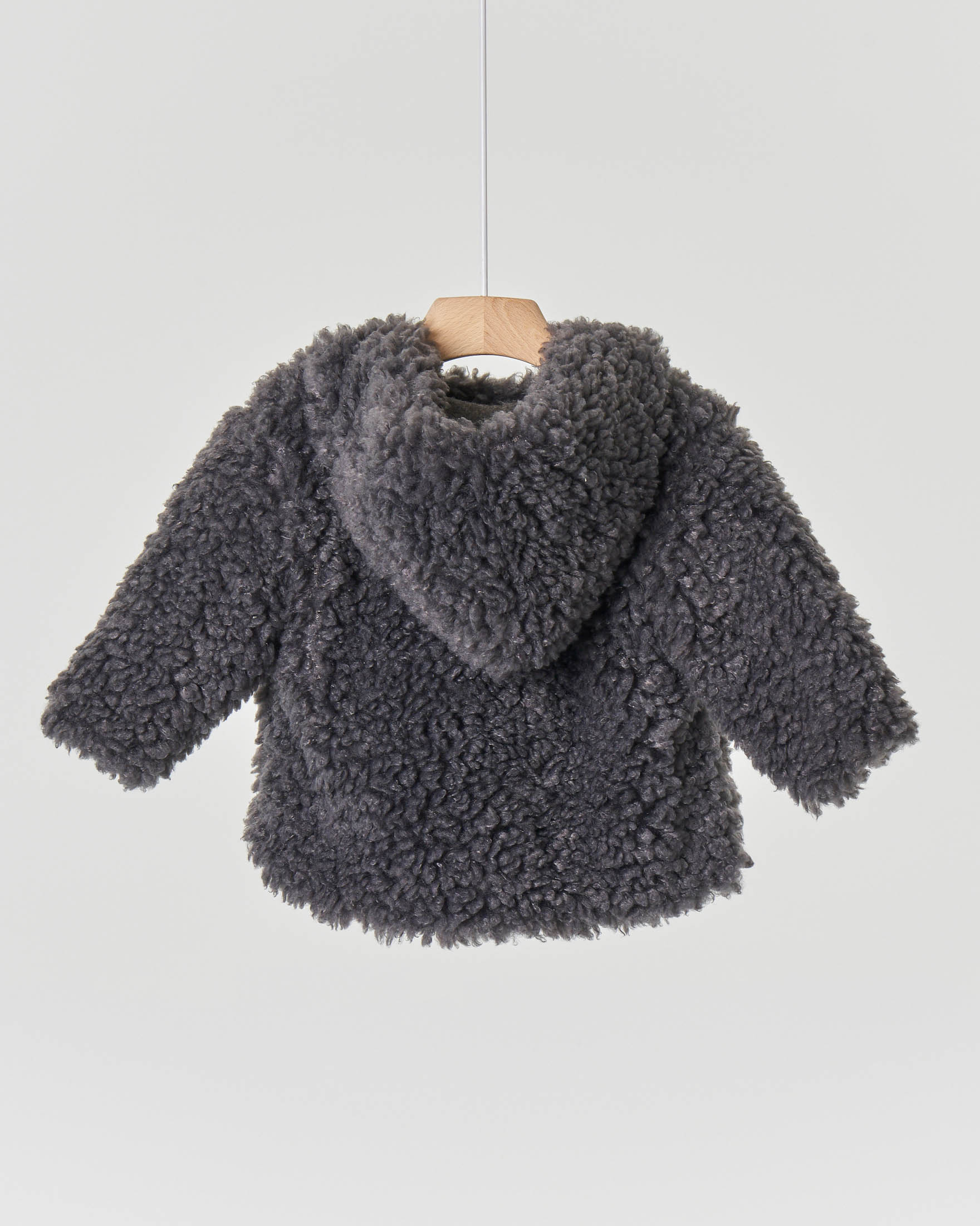 Cappottino orsetto grigio con cappuccio e chiusura con bottoni 6-18 mesi