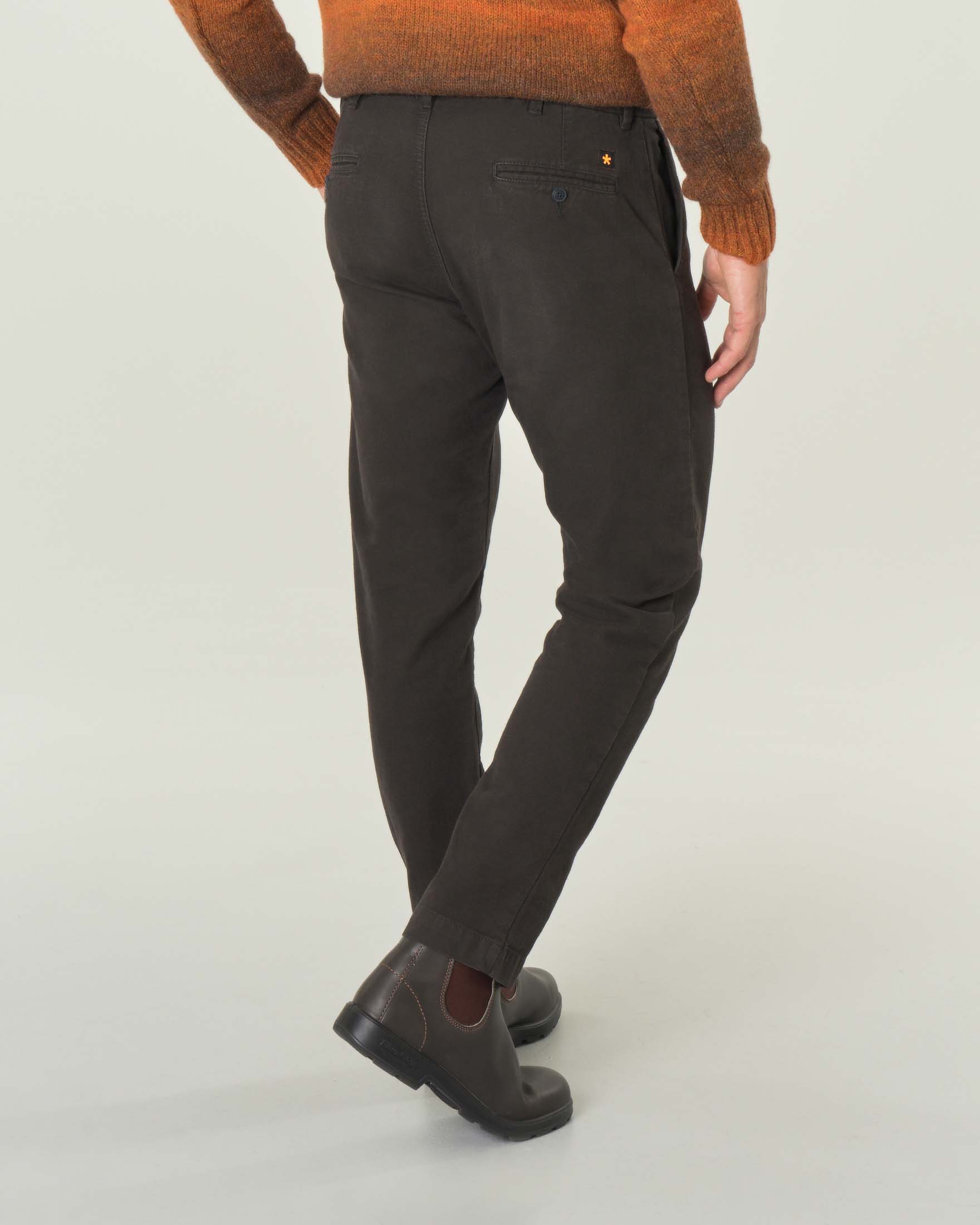 Pantalone chino marrone in cotone stretch micro armatura