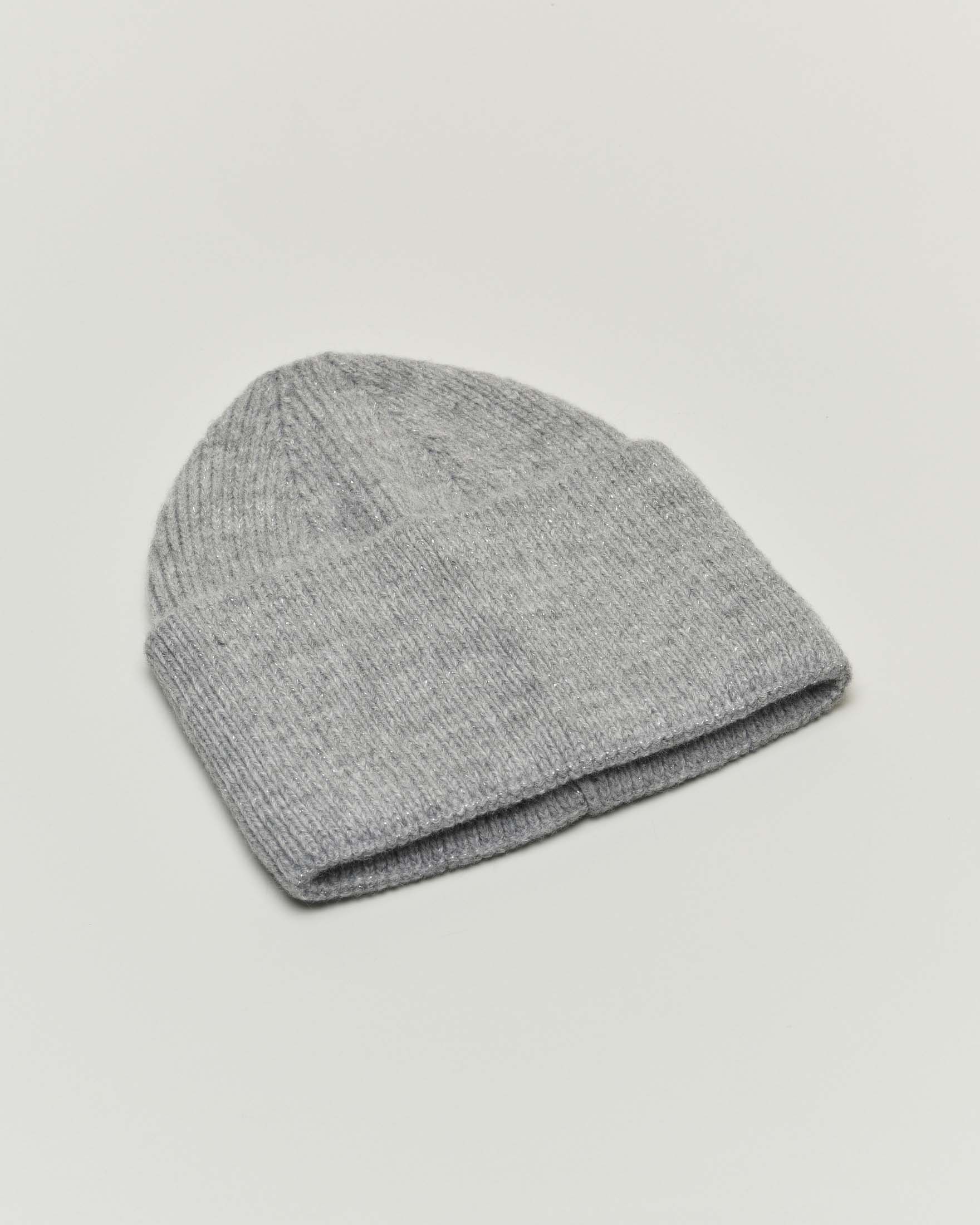 Berretto grigio in maglia a coste con inserti in lurex e risvolto alto