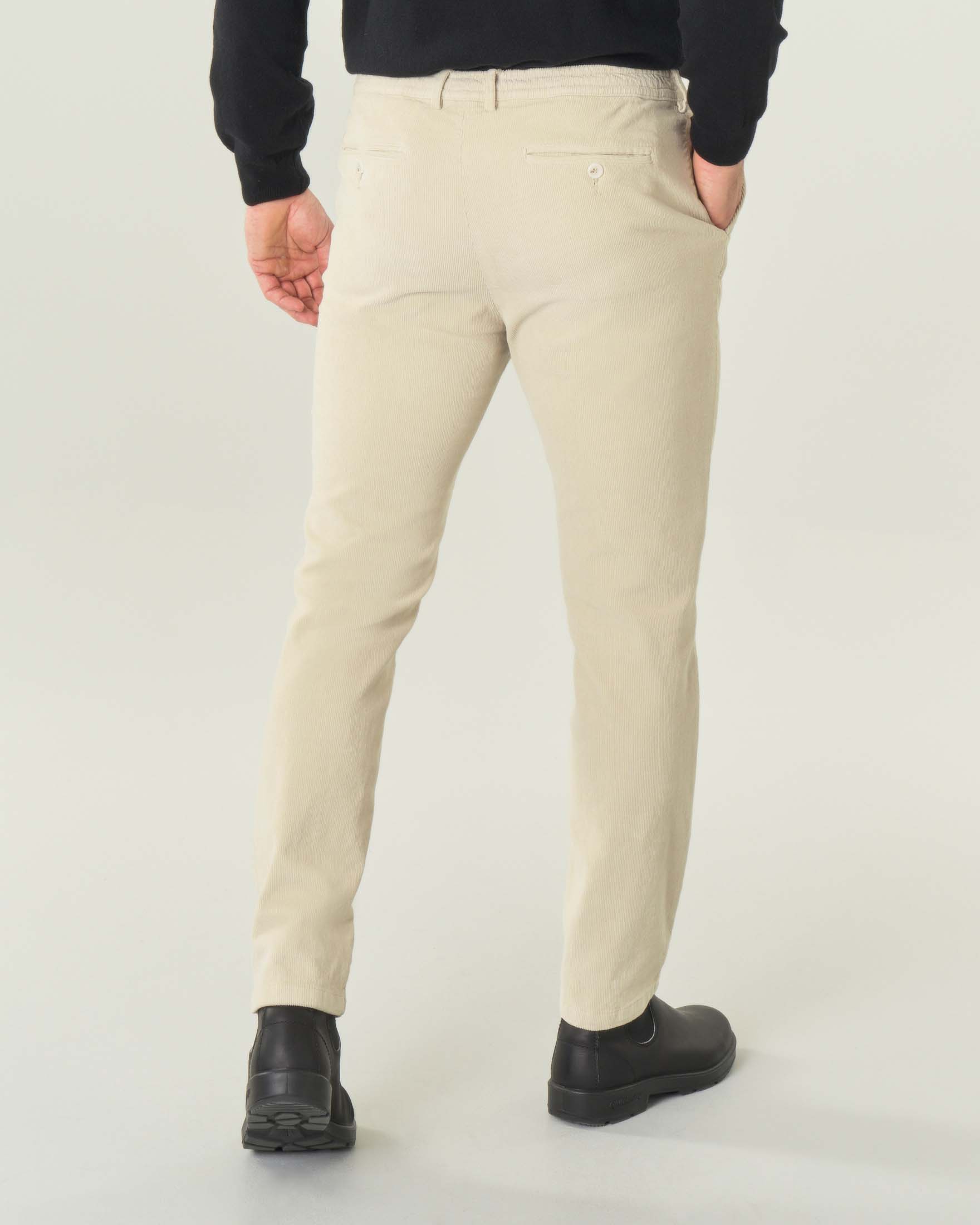 Pantalone chino panna in velluto millerighe di cotone stretch