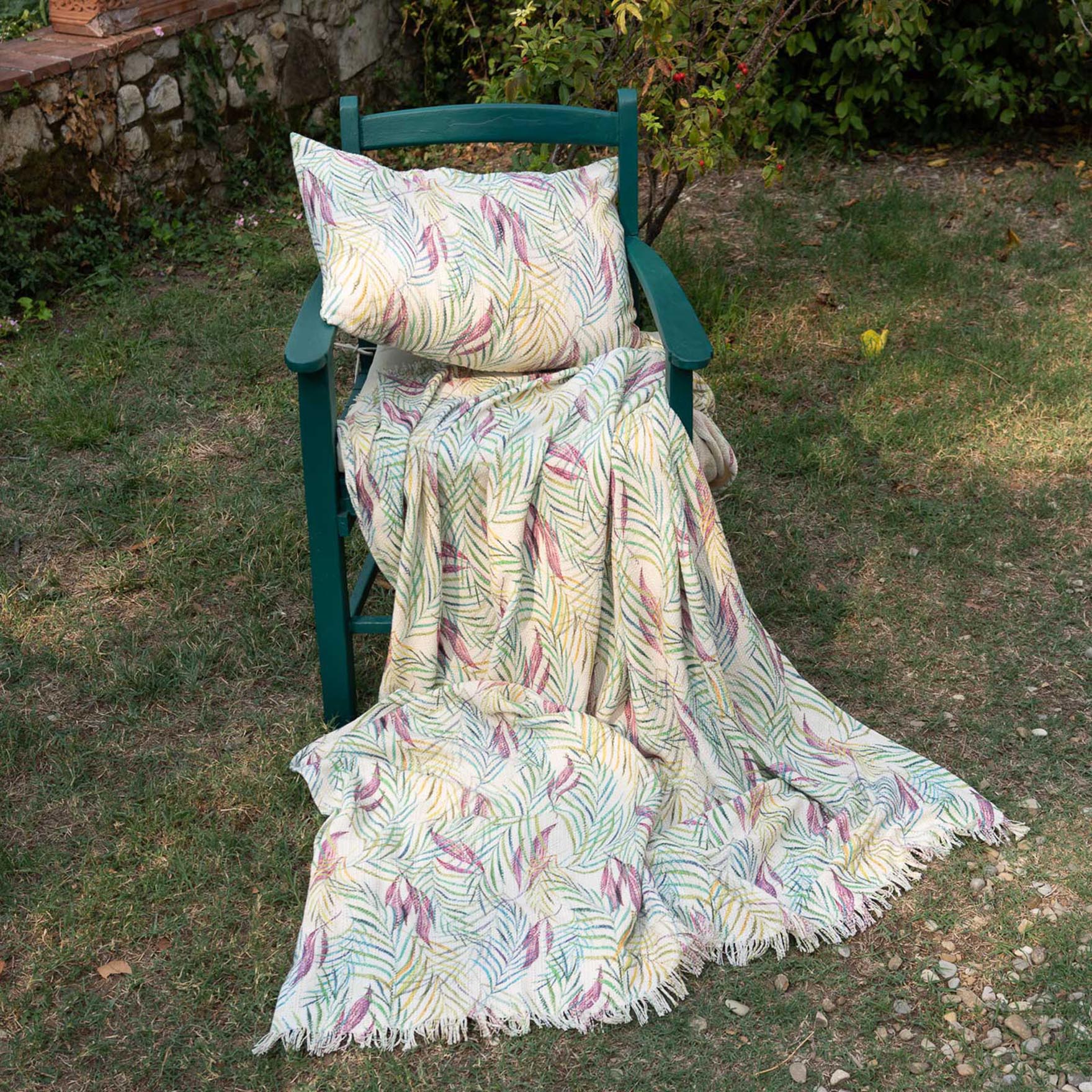 Cuscino Telinus in cotone avorio a stampa Felci multicolore