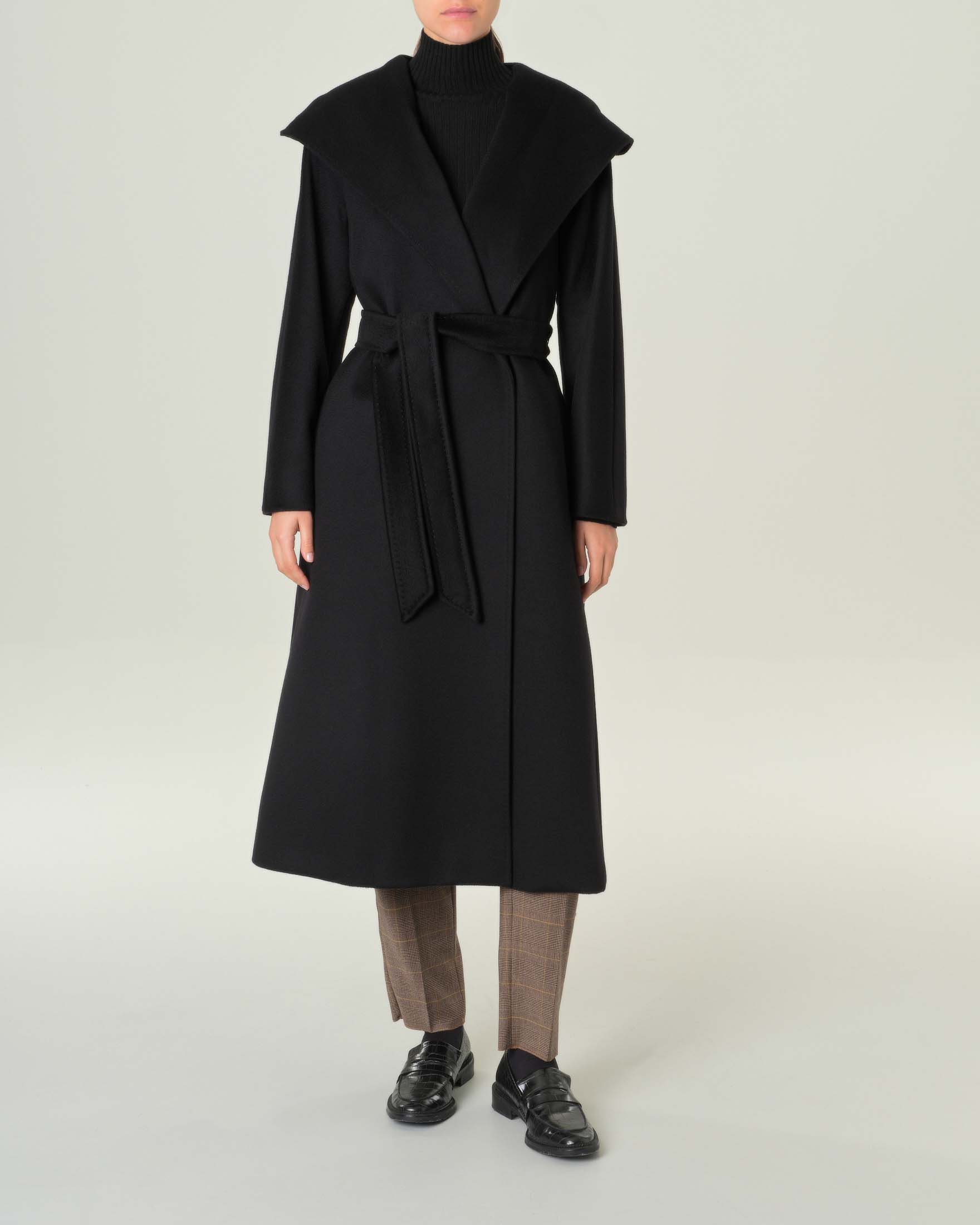 Cappotto nero in pura lana vergine con collo sciallato e