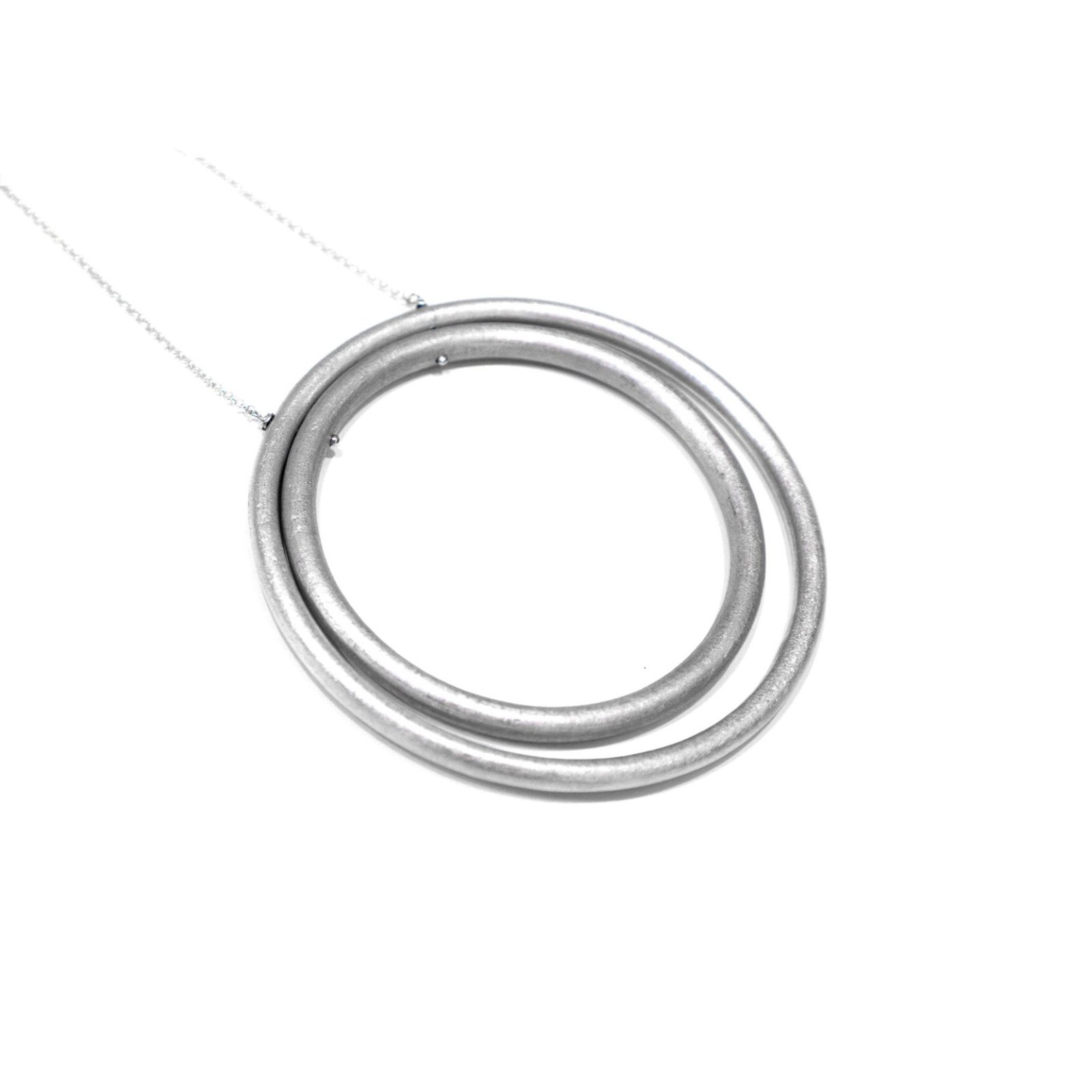 NO WAR FACTORY CIRCLE NECKLACE