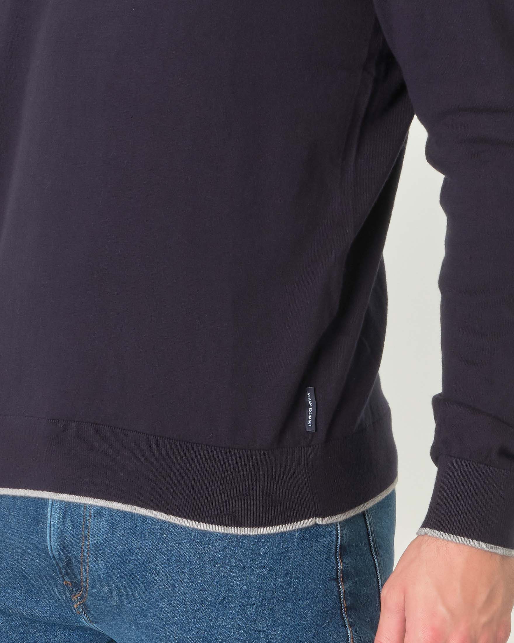 Maglia blu navy girocollo in cotone e cashmere con logo ricamato sul petto image