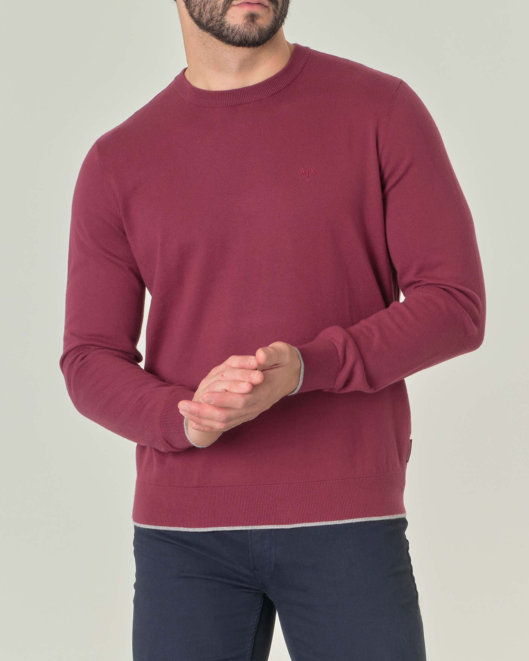 Maglia bordeaux girocollo in cotone e cashmere con logo ricamato sul petto