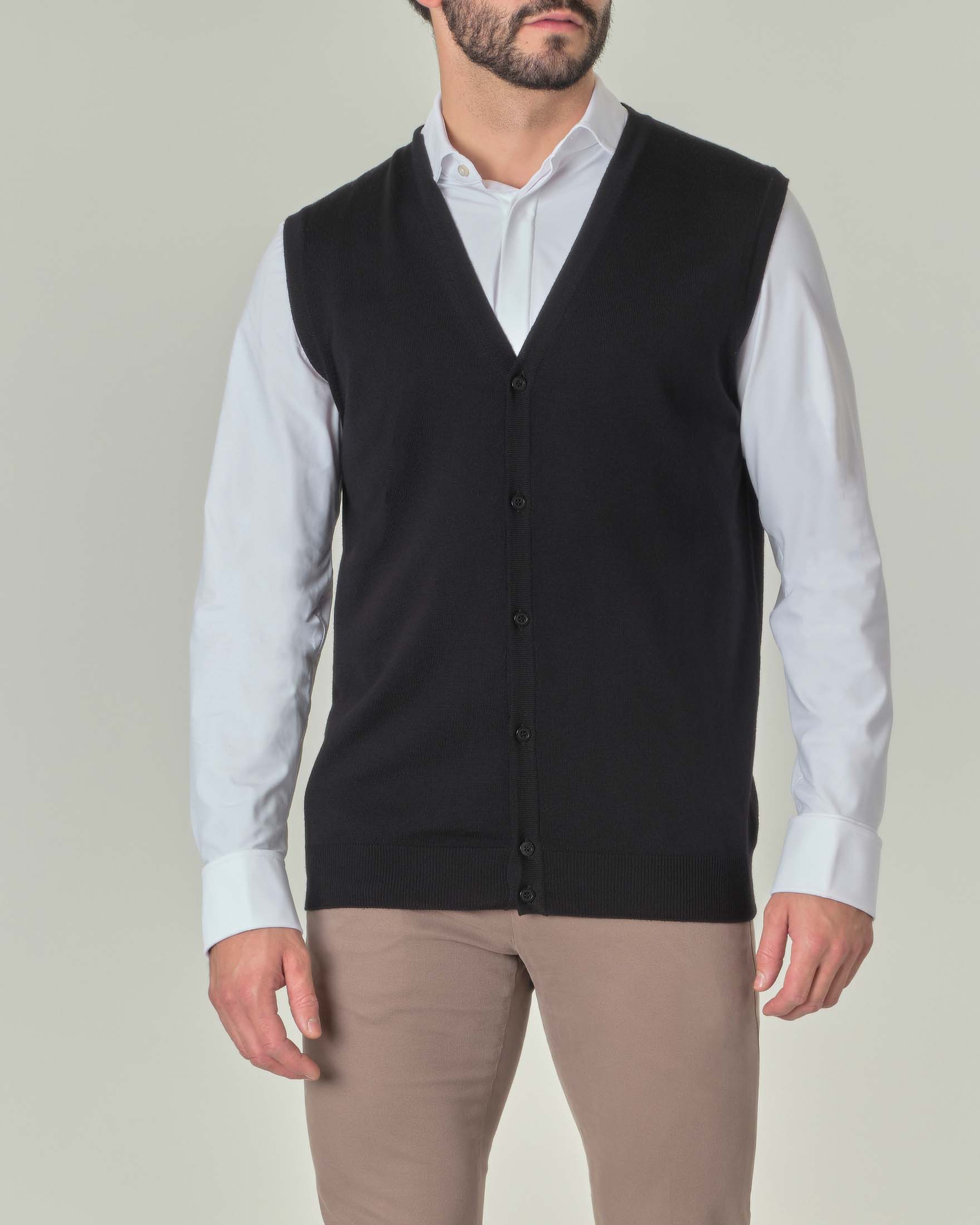 Gilet Pellizzari nero in pura lana merino con chiusura a bottoni