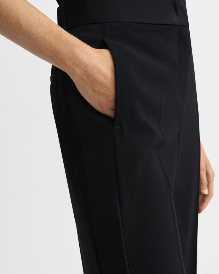 Pantaloni neri cropped in crêpe envers satin dalla linea ampia con elastico in vita Marella ART.365 image