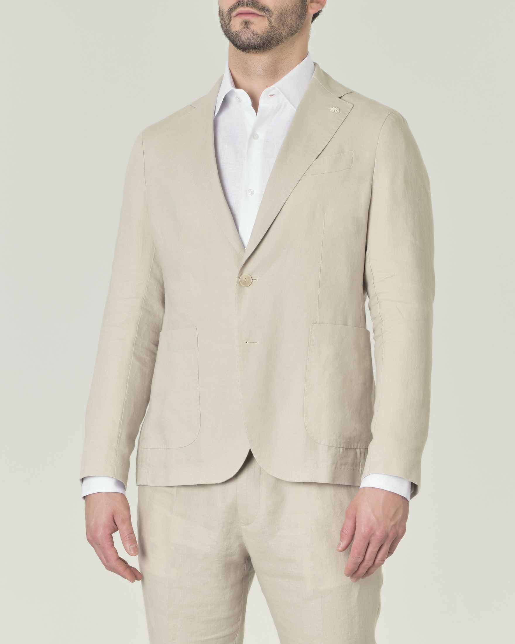 Abito color ecrù in puro lino con rever classico image