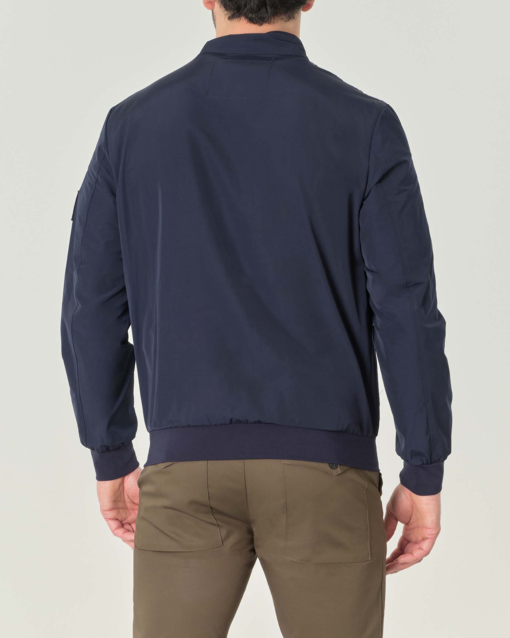 Giubbino blu in misto cotone con maxi tasche