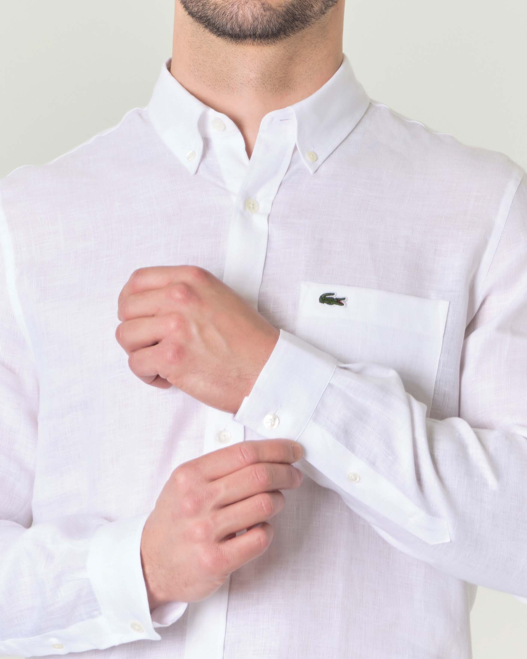 Camicia Lacoste bianca button down in puro lino con taschino image