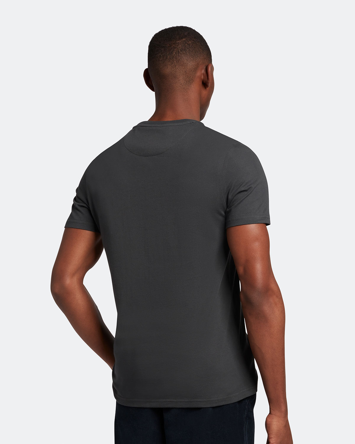 T-shirt mezza manica antracite Lyle & Scott in cotone con logo aquila gialla ricamata sul petto image