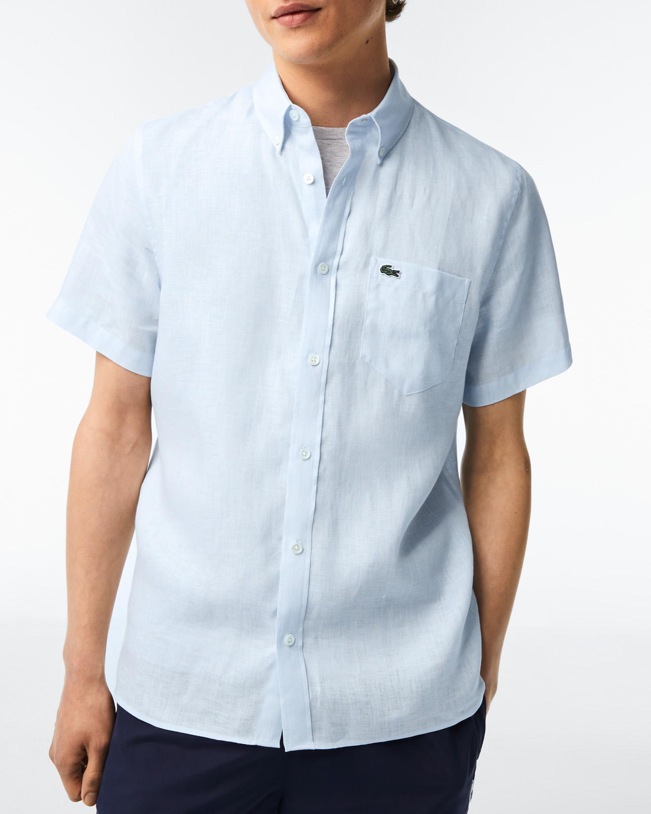 Camicia azzurra mezza manica button down in puro lino con taschino