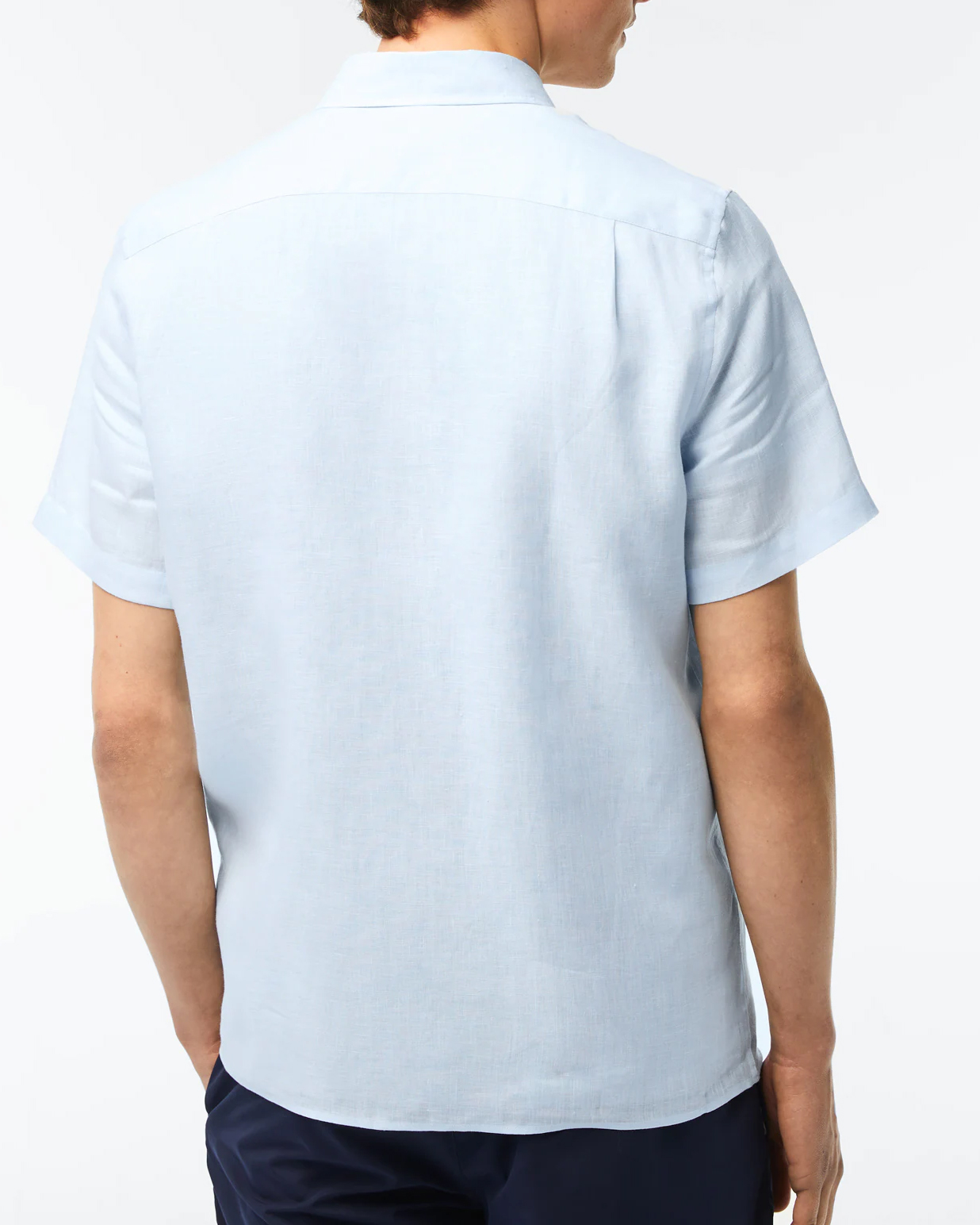 Camicia Lacoste azzurra mezza manica button down in puro lino con taschino image