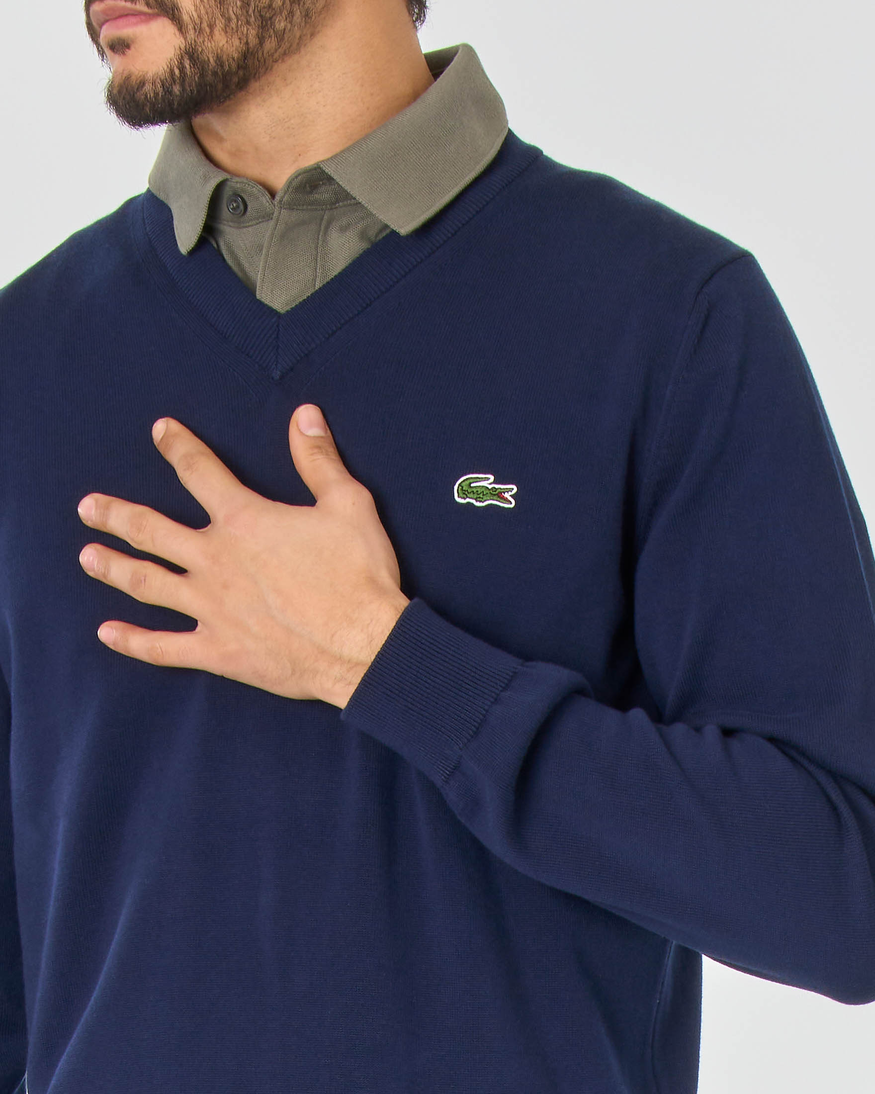 Maglia Lacoste blu scollo a V in puro cotone image