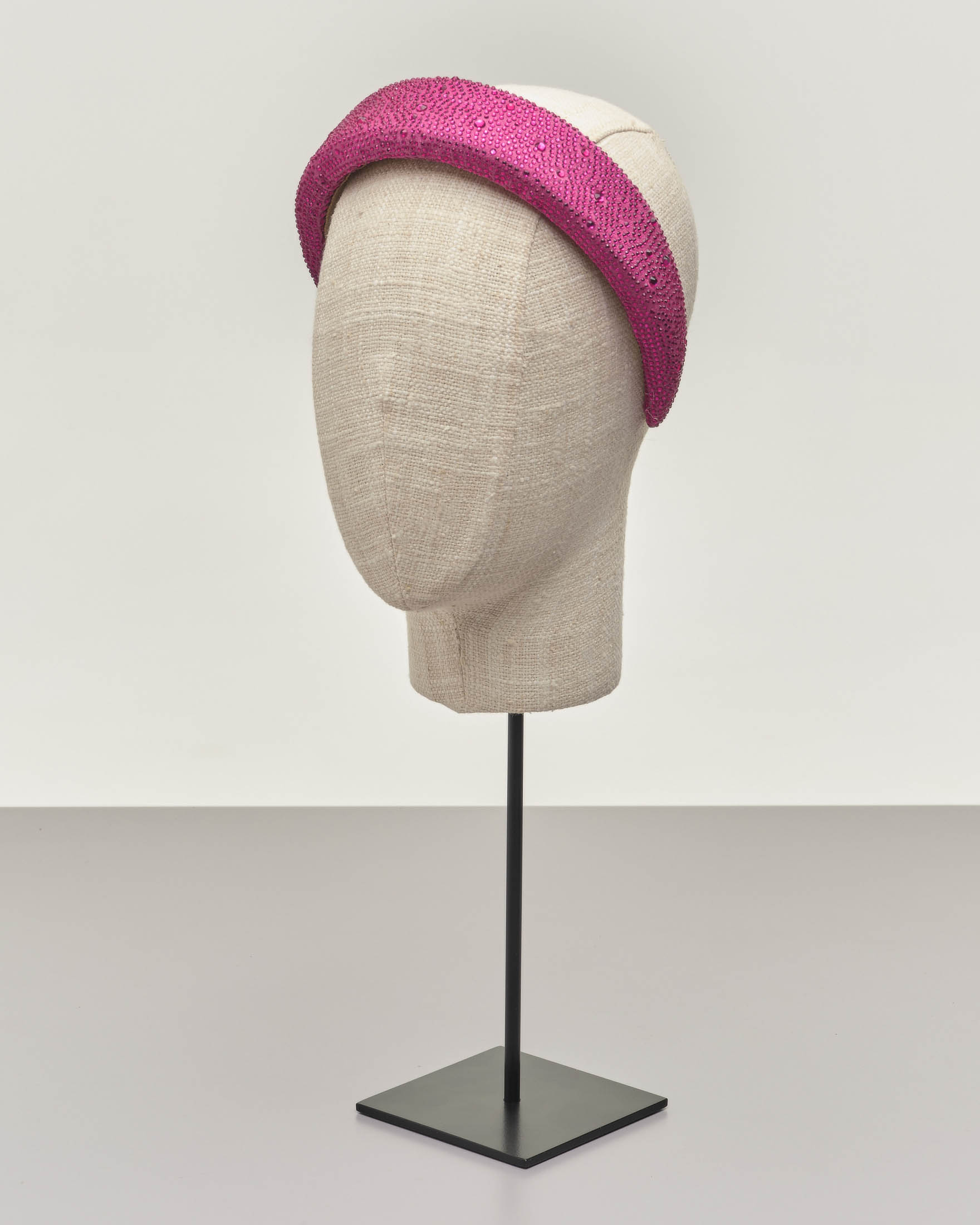 Maxi cerchietto fucsia in raso con strass tono su tono