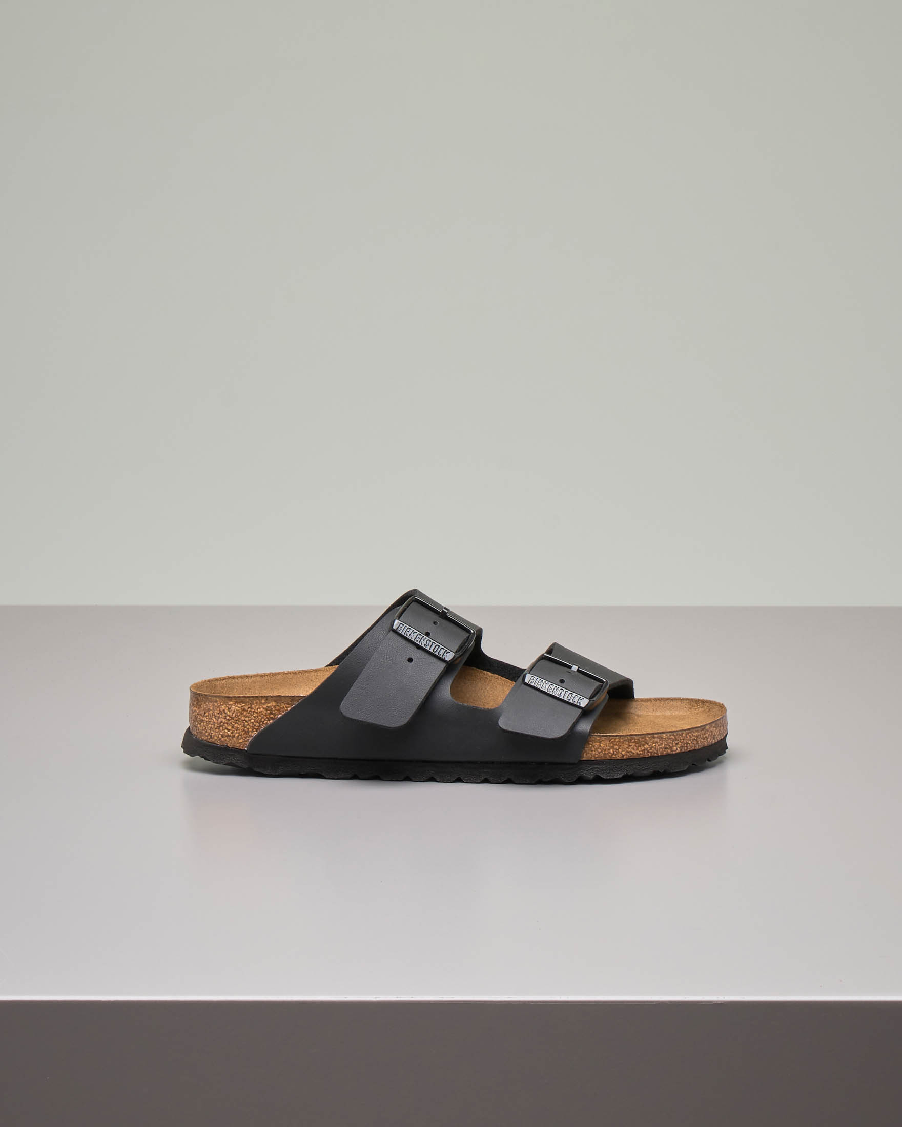 Sandalo Arizona nera in Birko-Flor con doppia fascetta