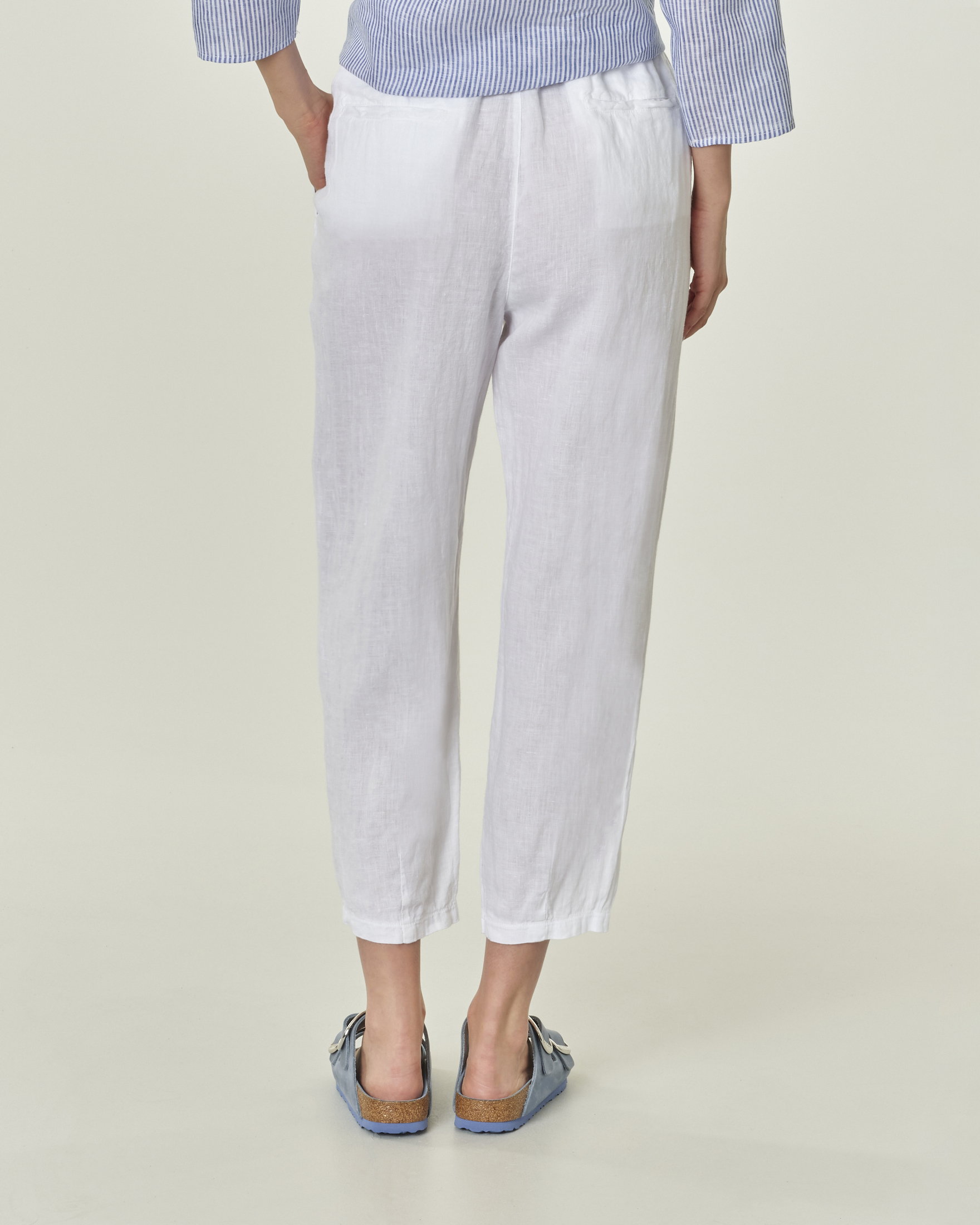 Pantaloni bianchi in lino a gamba dritta dal taglio cropped con