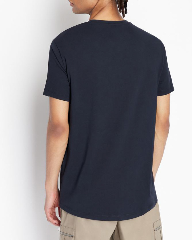 T-shirt blu a mezza manica tinta unita con logo piccolo ricamato sul petto