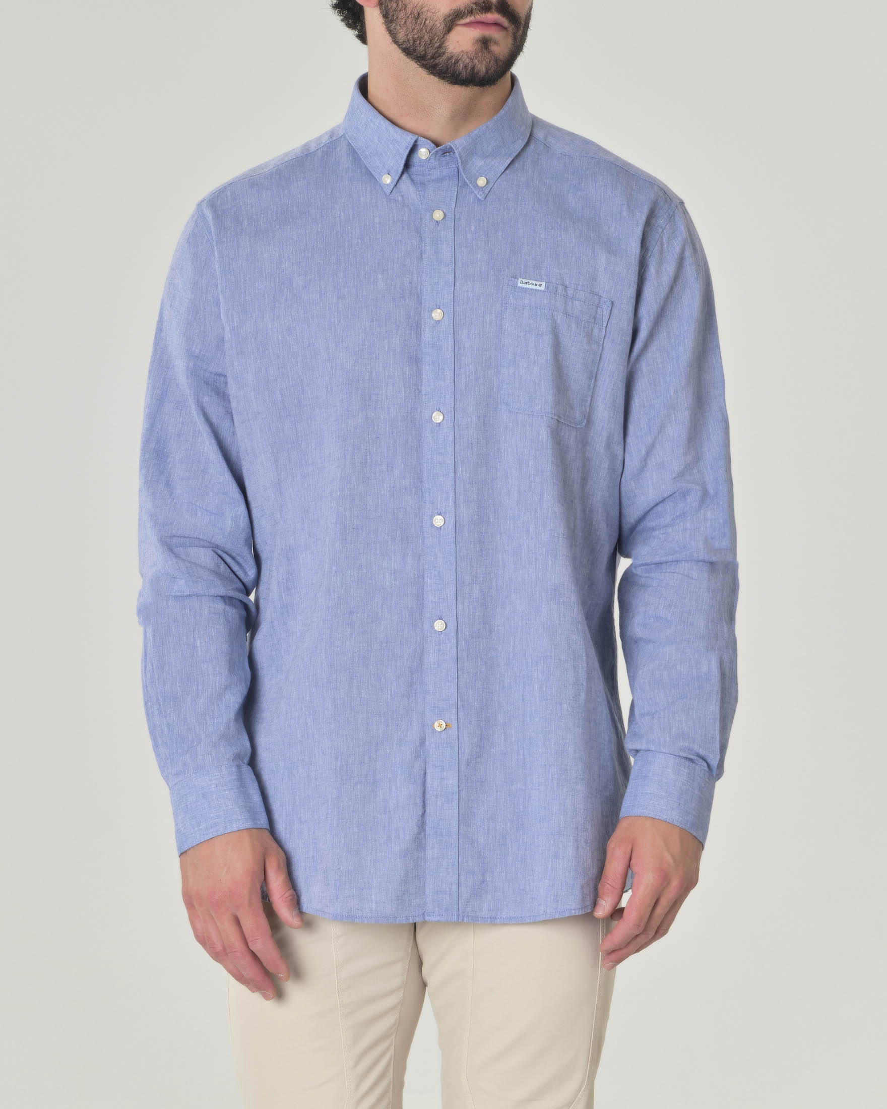 Camicia azzurra button down in misto lino e cotone con taschino