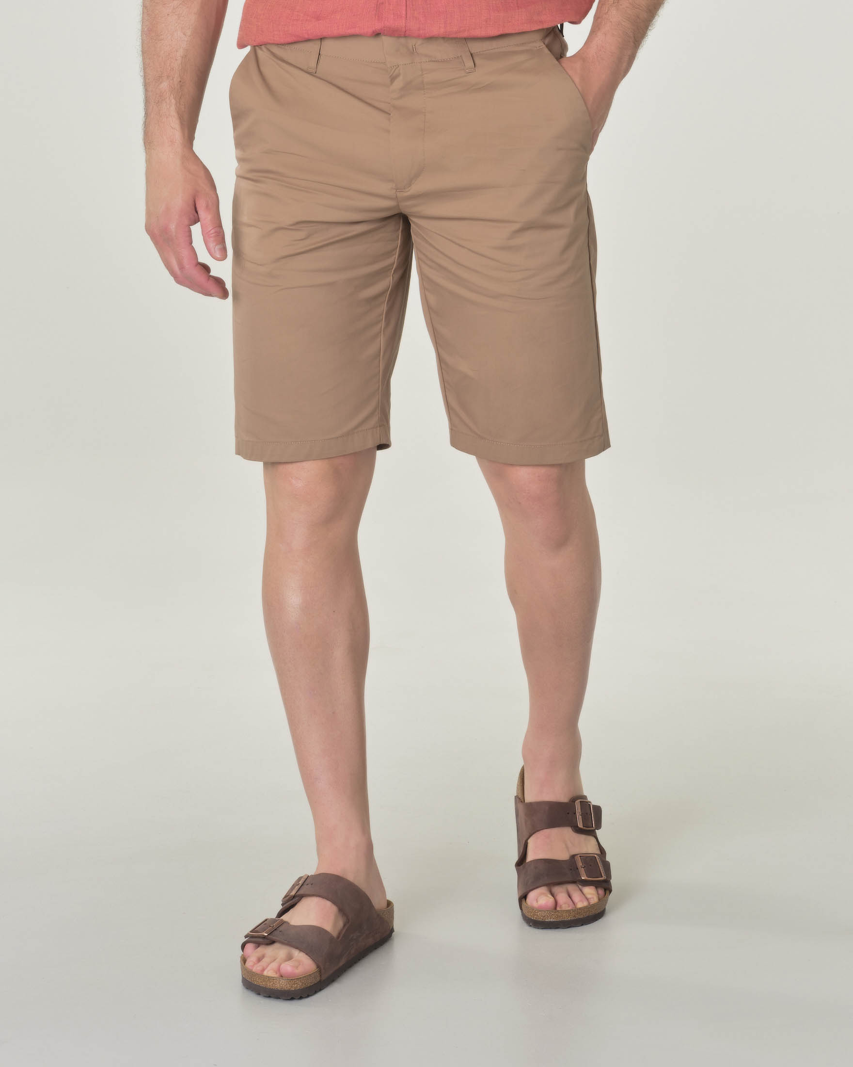 Bermuda chino cammello in leggero cotone elasticizzato
