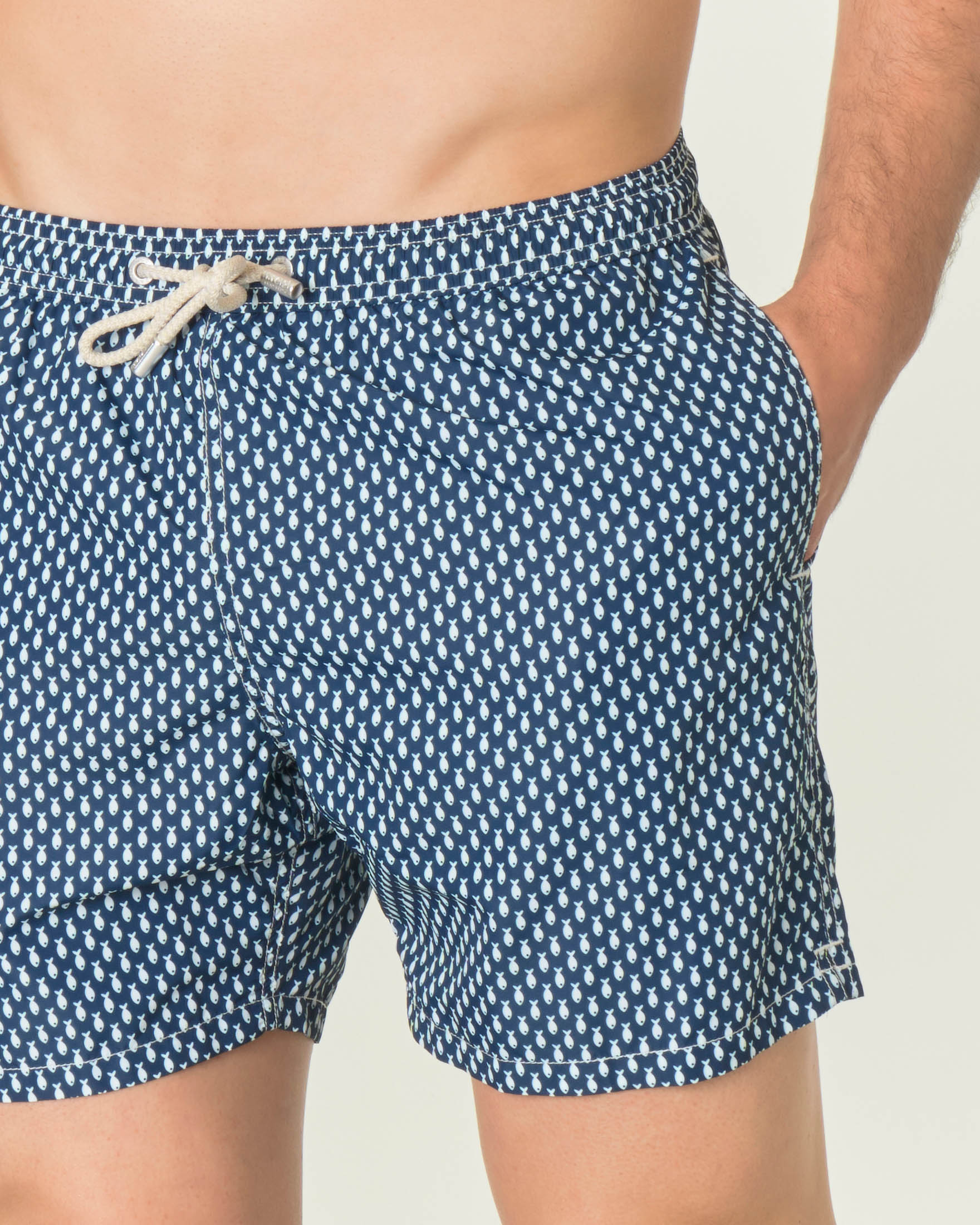 Boxer mare blu MC2 Saint Barth con stampa pesciolini bianchi image