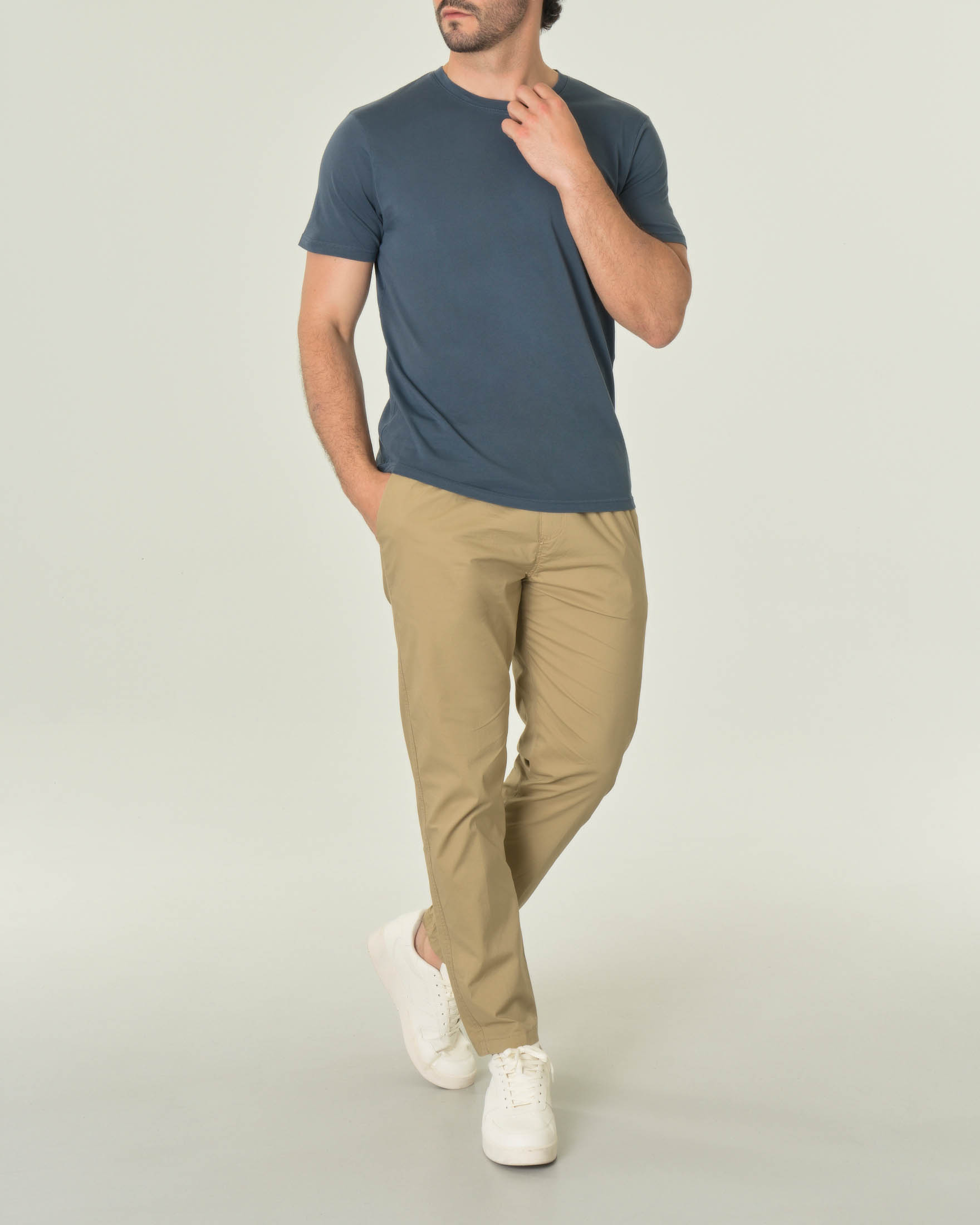 T-shirt color indaco mezza manica in puro cotone