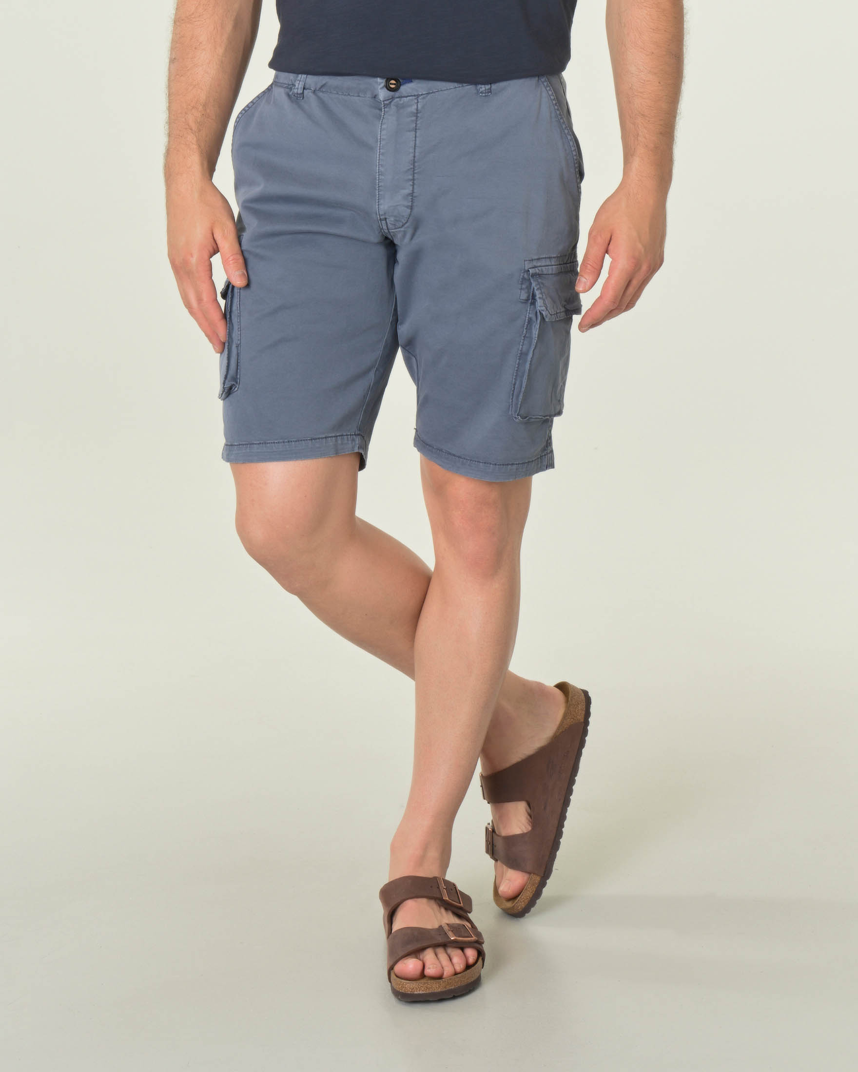 Bermuda cargo avio in gabardina di cotone stretch