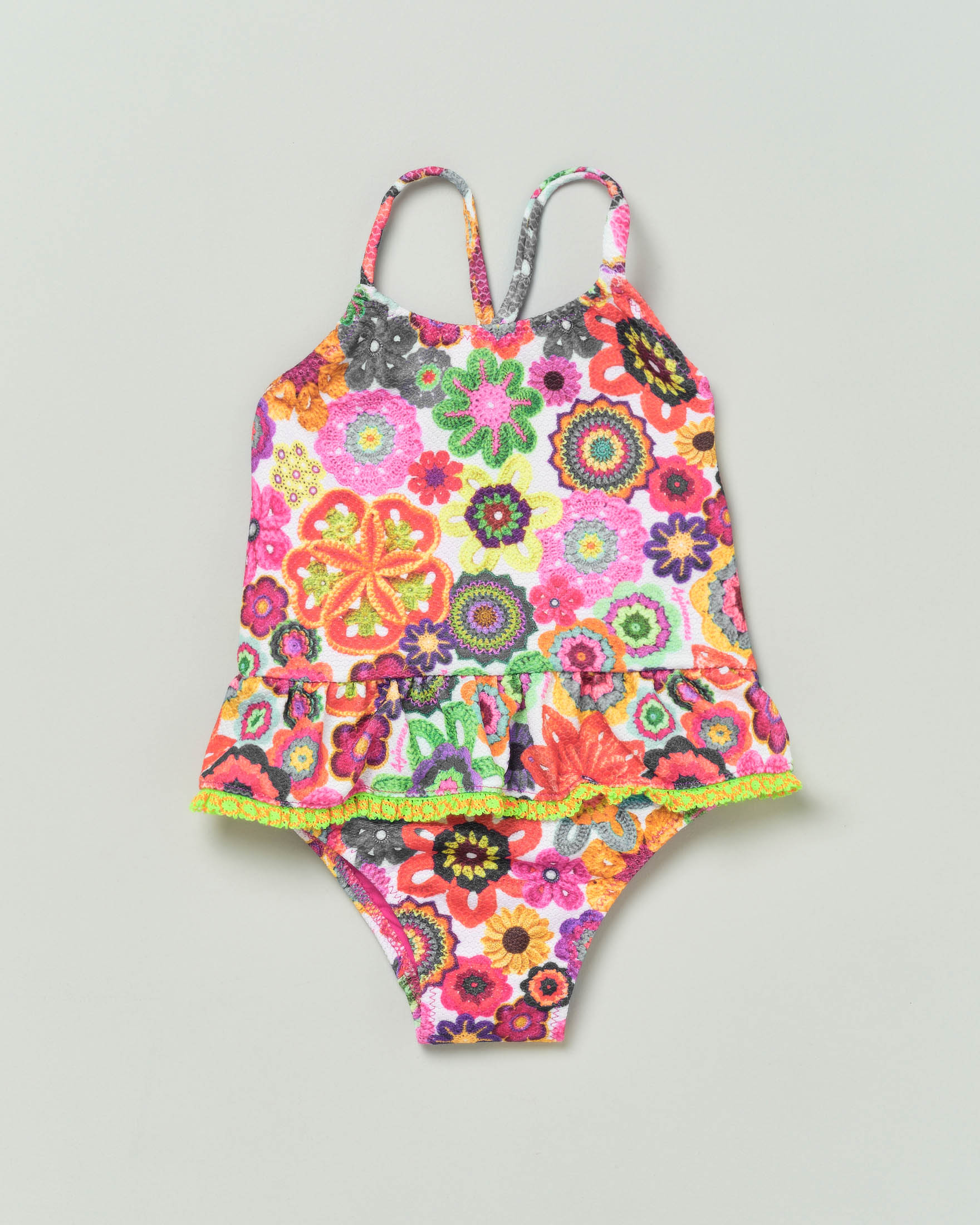 Costume intero in tessuto stretch a fantasia crochet multicolor con volant