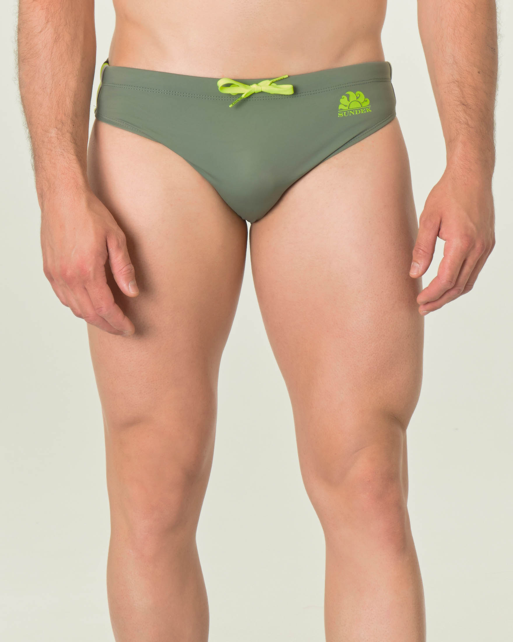 Costume slip Sundek verde militare in tessuto tecnico stretch con logo sole verde fluo