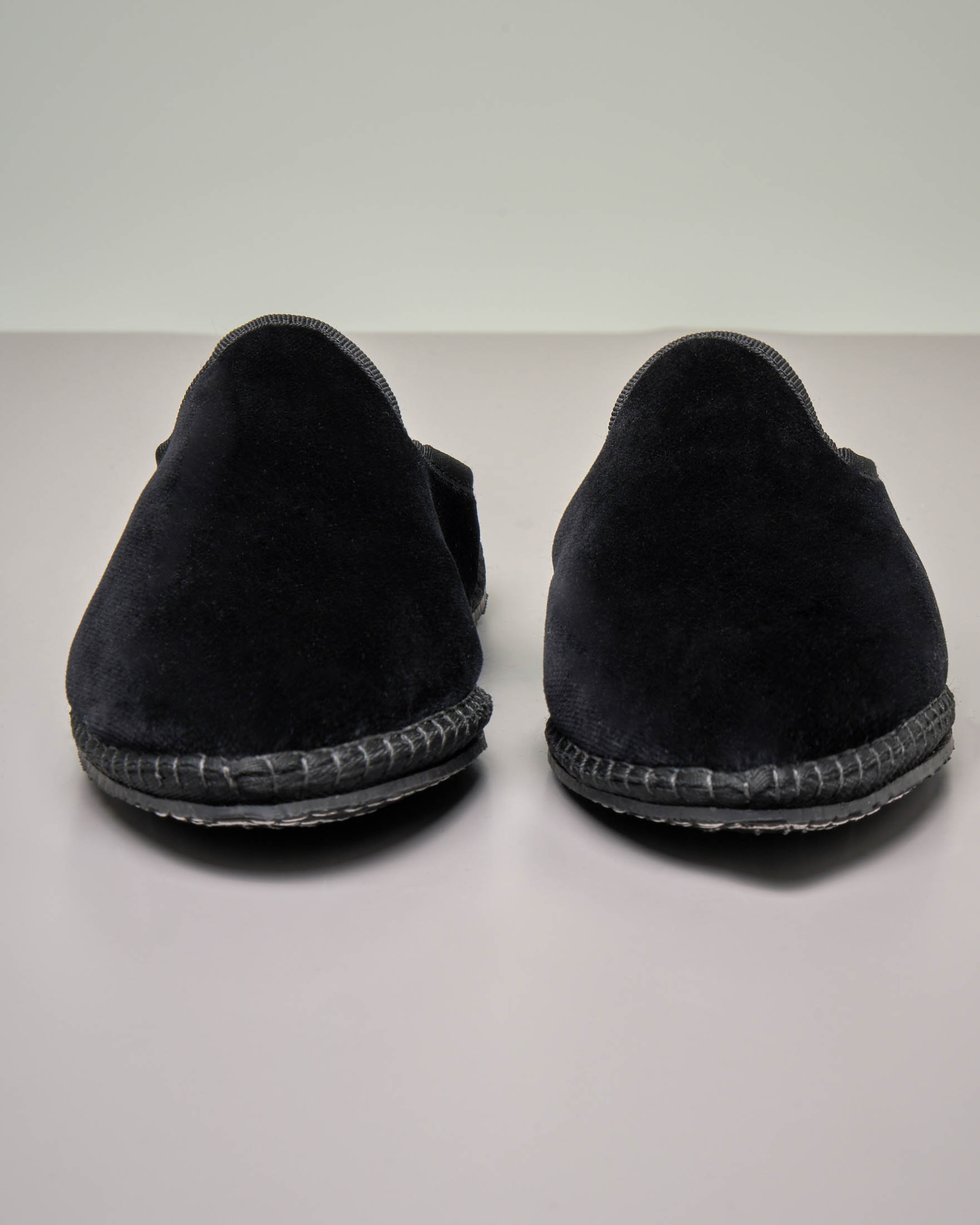 Friulane modello sabot in velluto nero