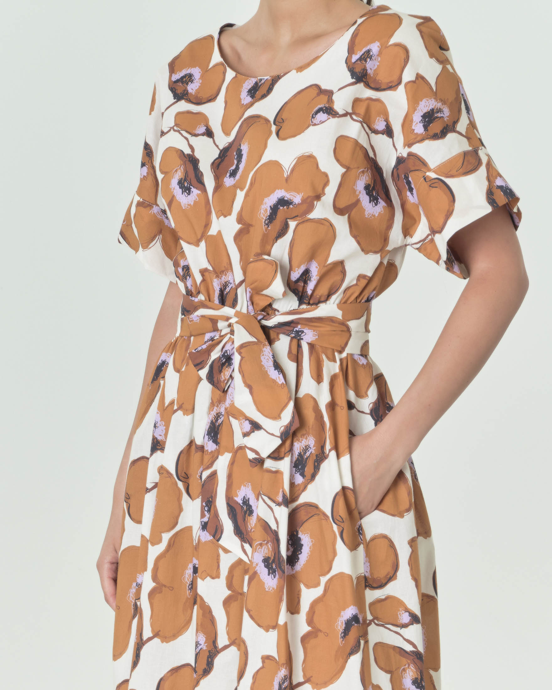 Abito lungo avorio a mezze maniche in puro cotone a maxi fantasia floreale coccio e lilla image