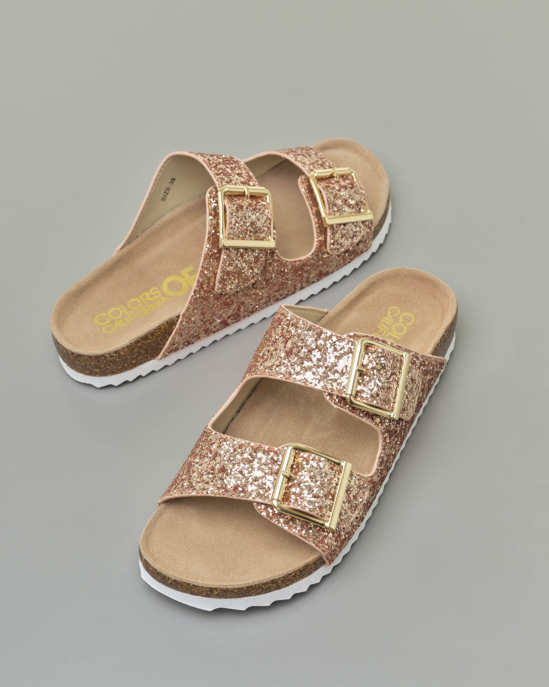 Sandalo con doppia fascetta color rame glitterata e fibbie in metallo dorato image