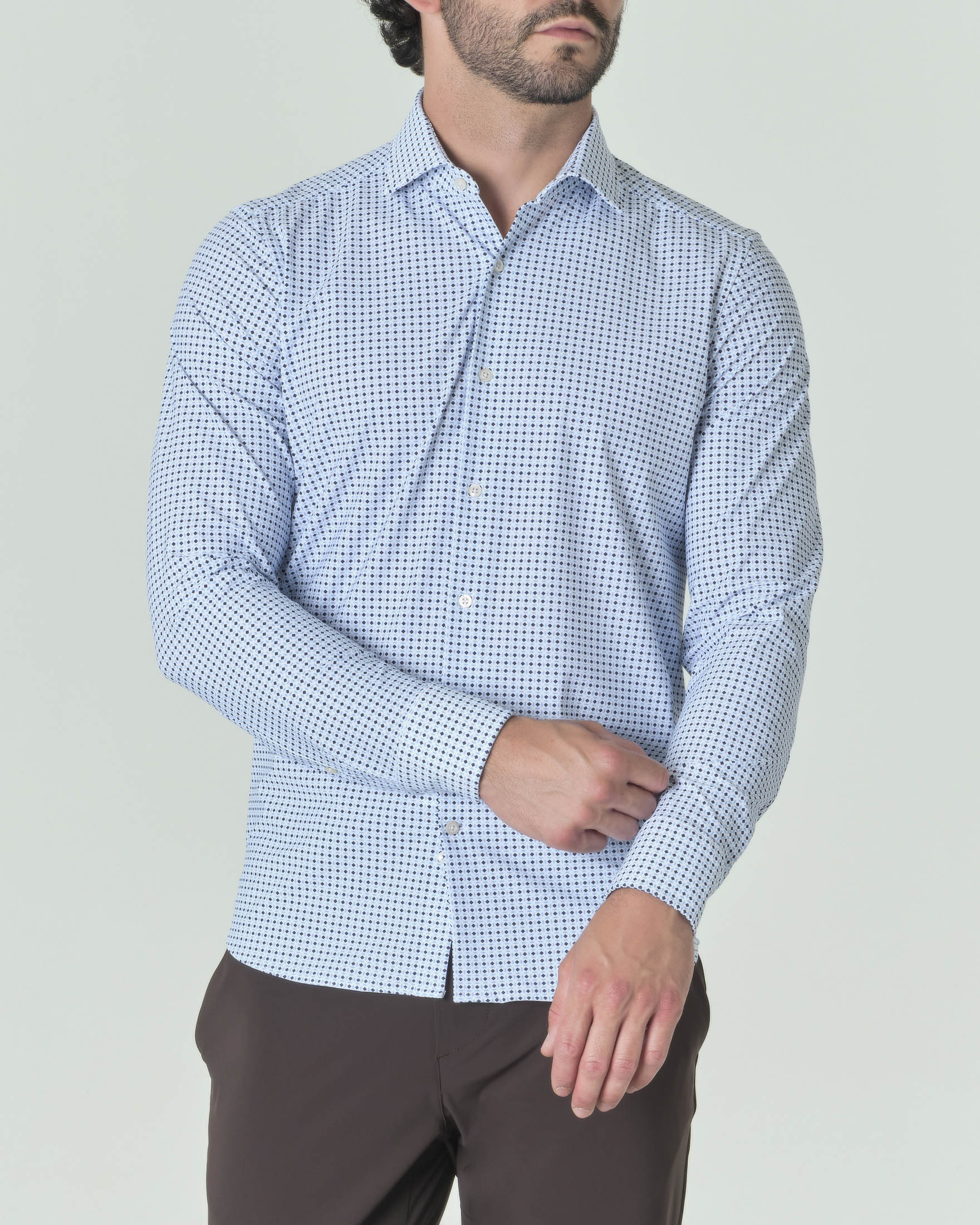 Camicia azzurra in tessuto tecnico hyper comfort a fantasia maiolica blu
