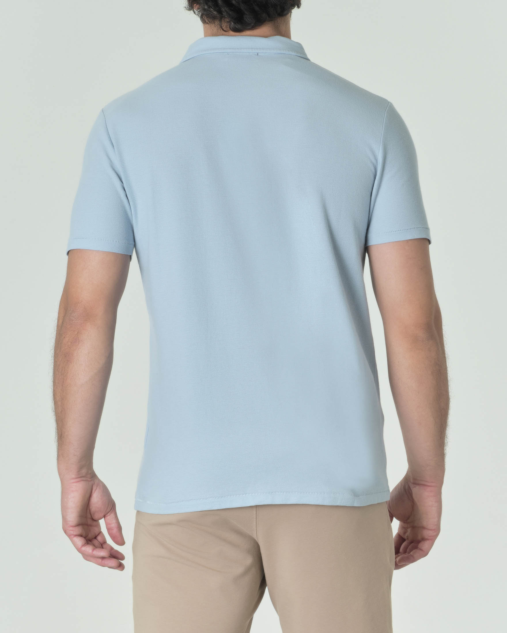 Polo azzurra mezza manica in misto lino e pima cotton con taschino sul petto