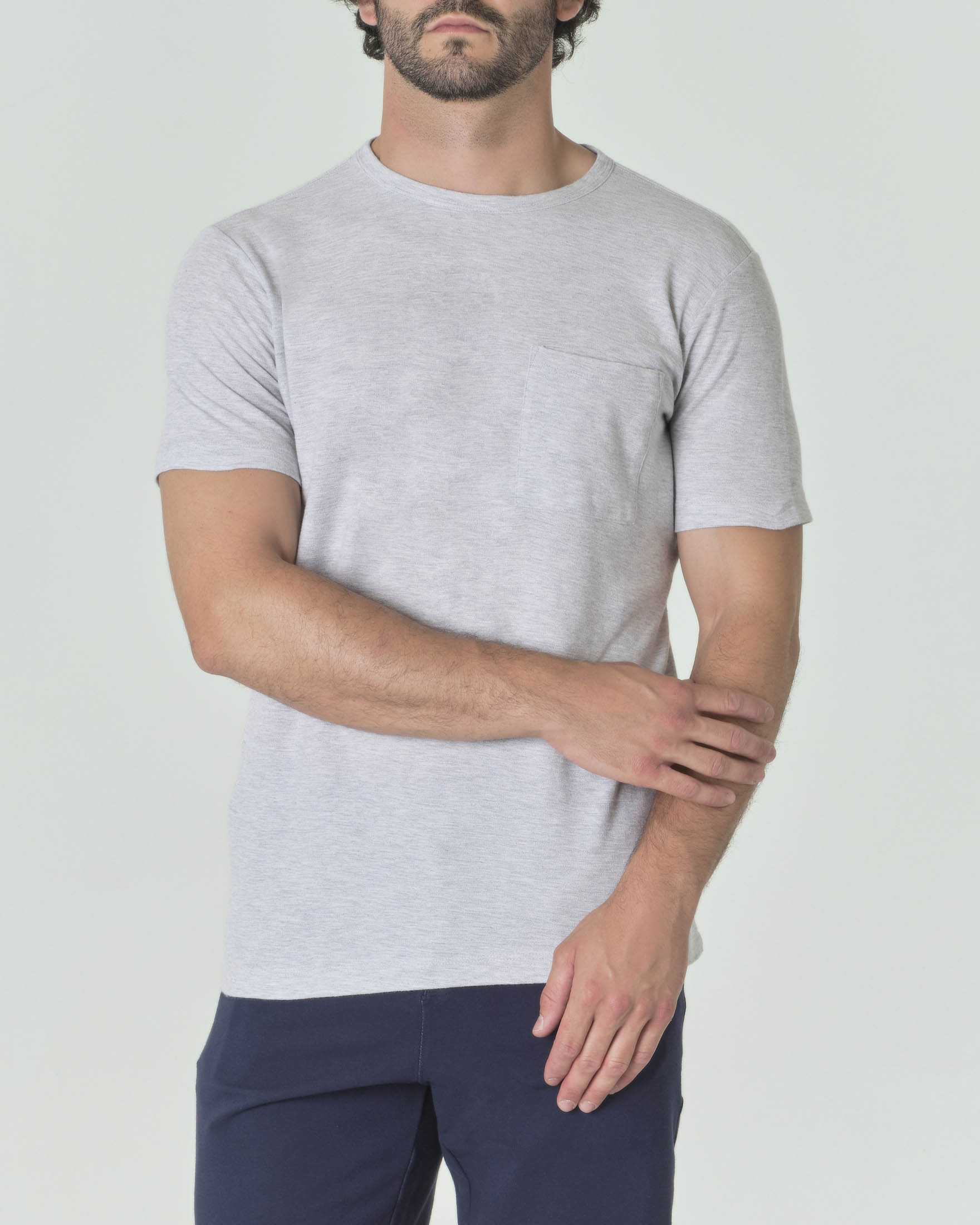 T-shirt grigio melange a mezza manica in misto lino e pima cotton con taschino sul petto