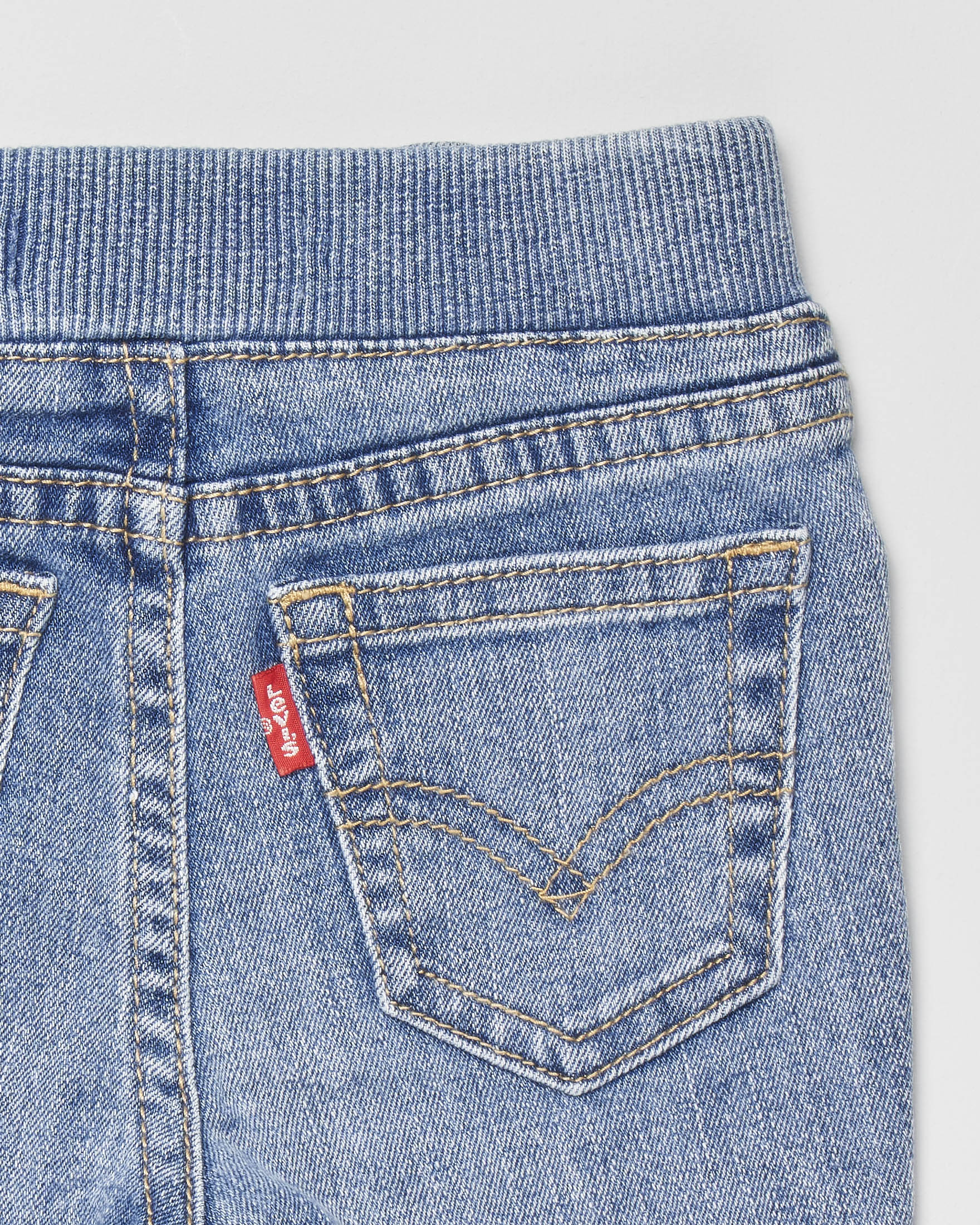 Jeans levis con on sale elastico in vita