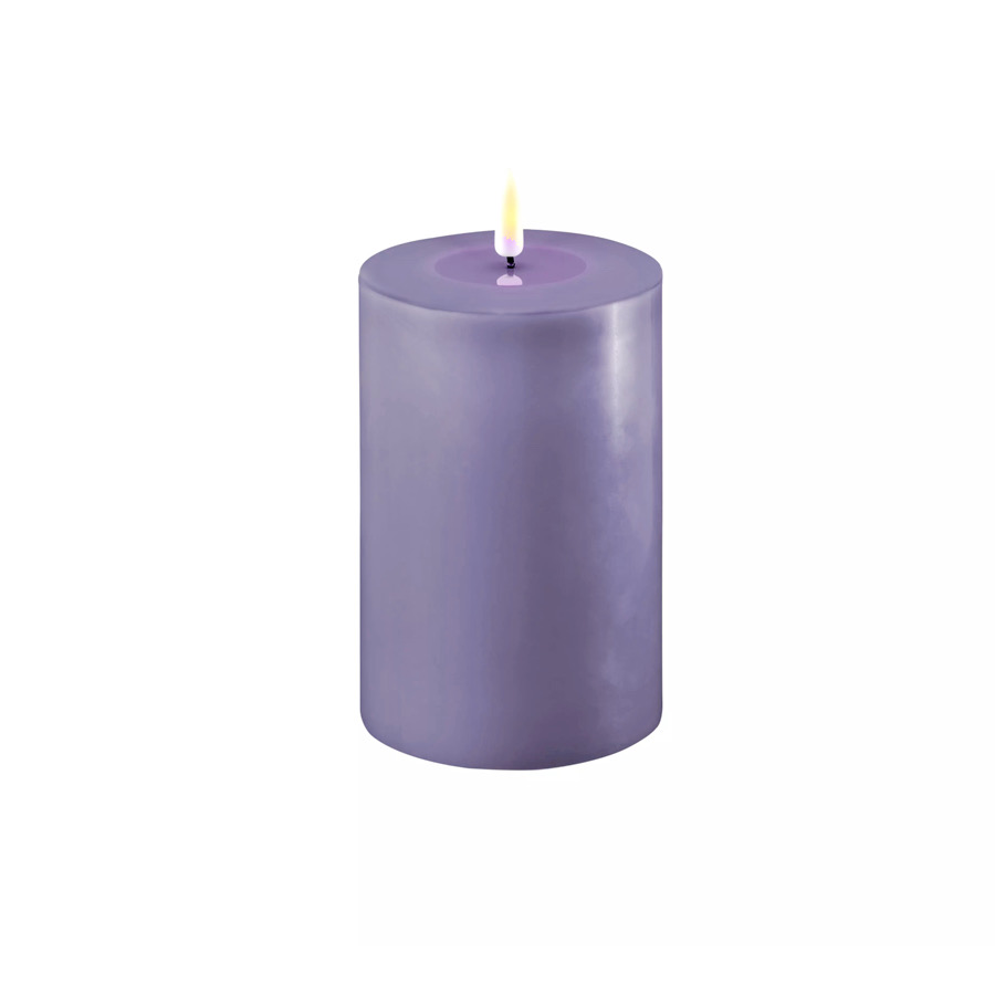 Candela a Led in Cera Viola Chiaro d.10 h.15 Deluxe