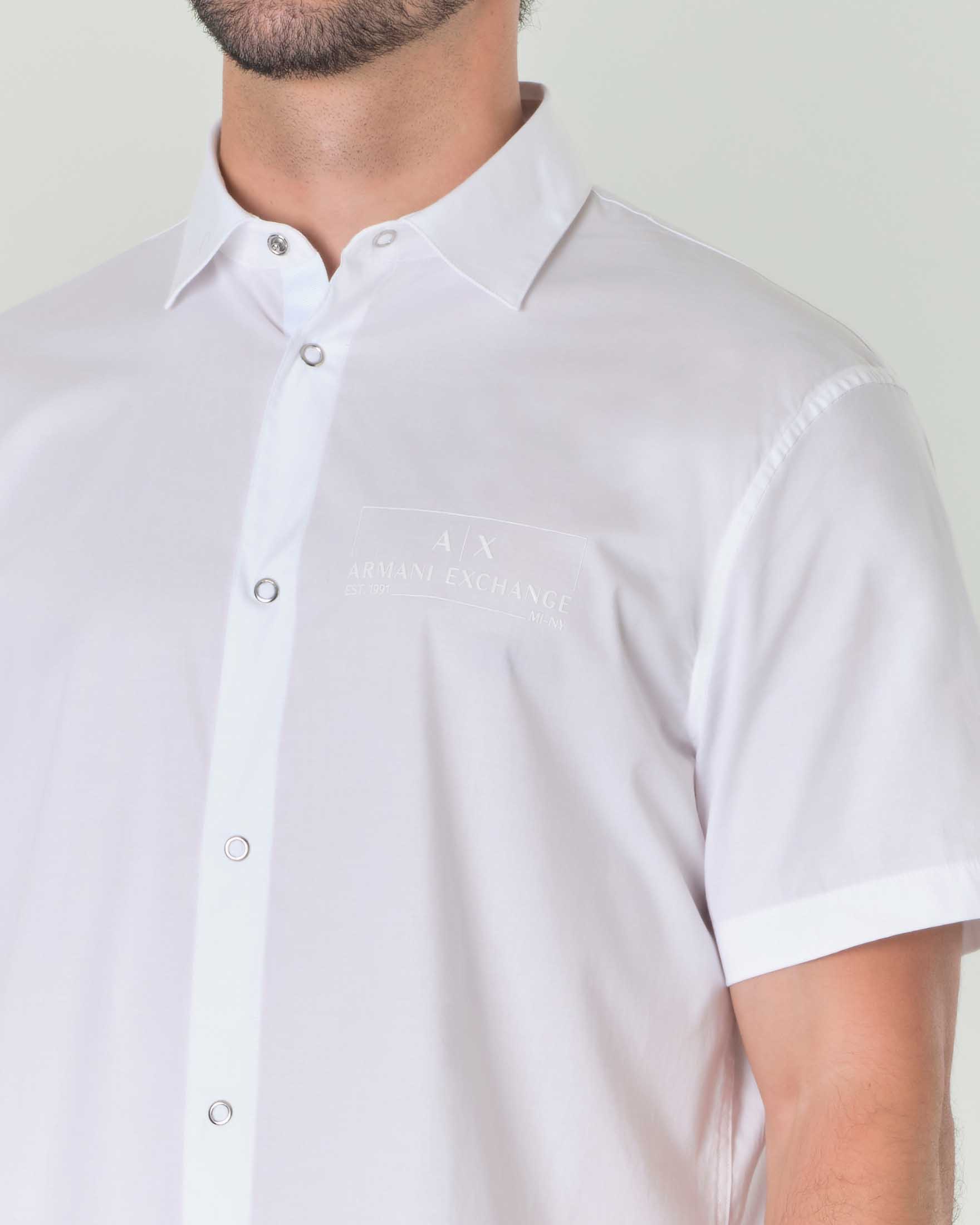 Camicia bianca mezza manica in popeline stretch con logo al petto