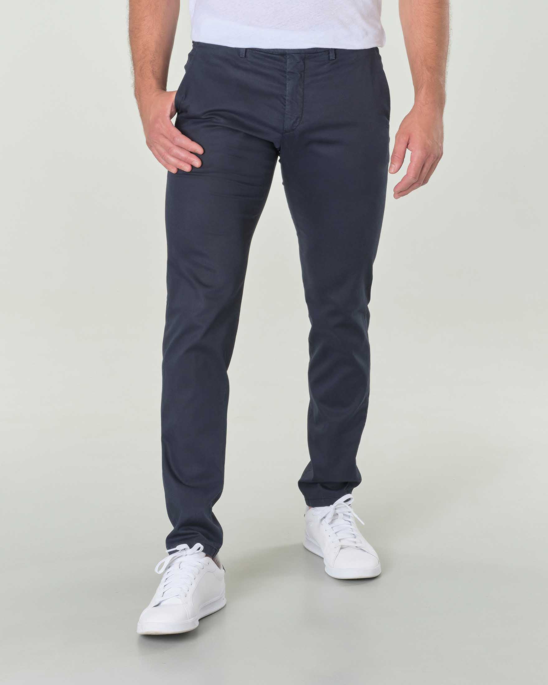 Pantaloni chino Brad blu navy in twill di lyocell stretch