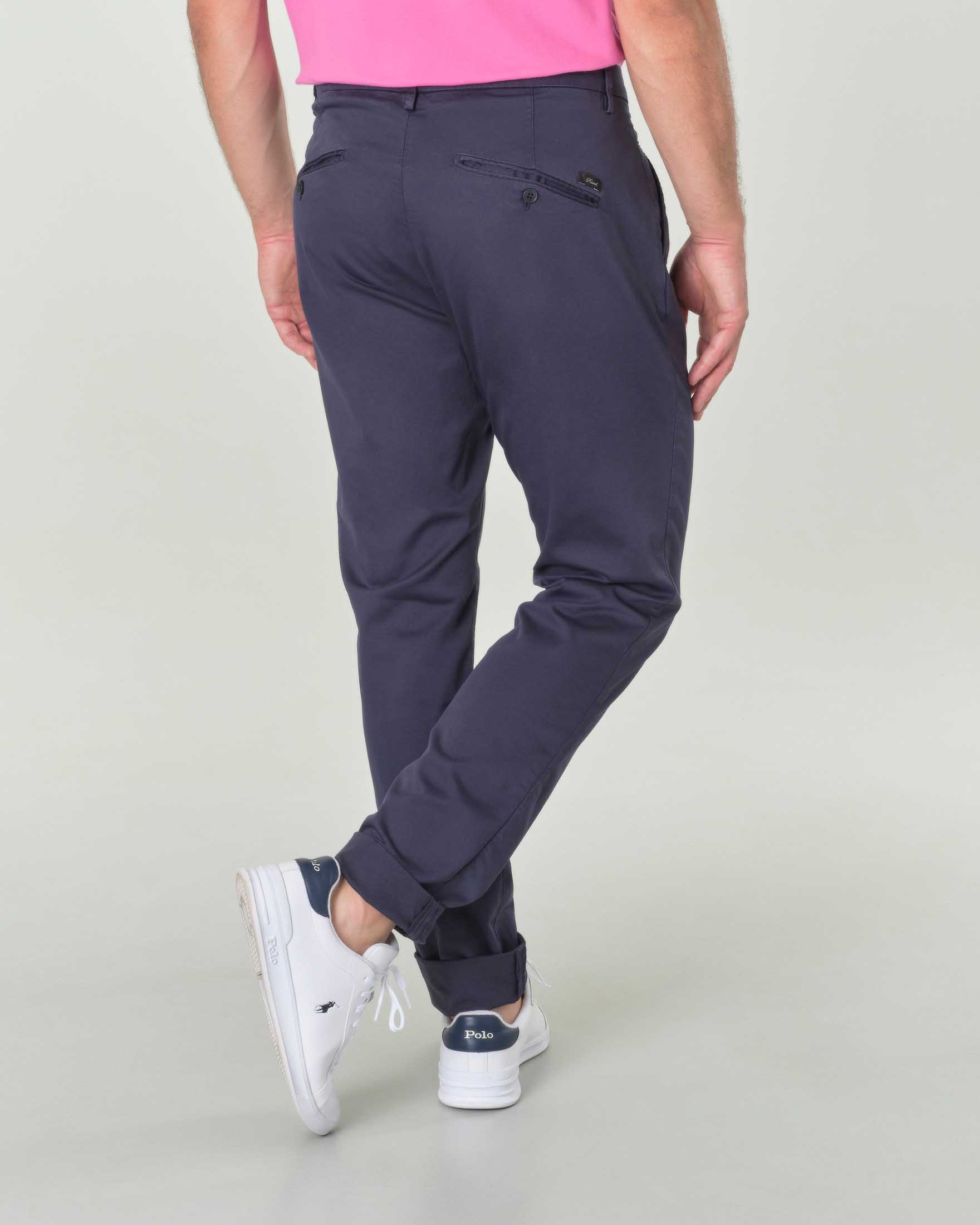 Pantalone chino Osaka blu in tricotina di cotone stretch carrot-fit