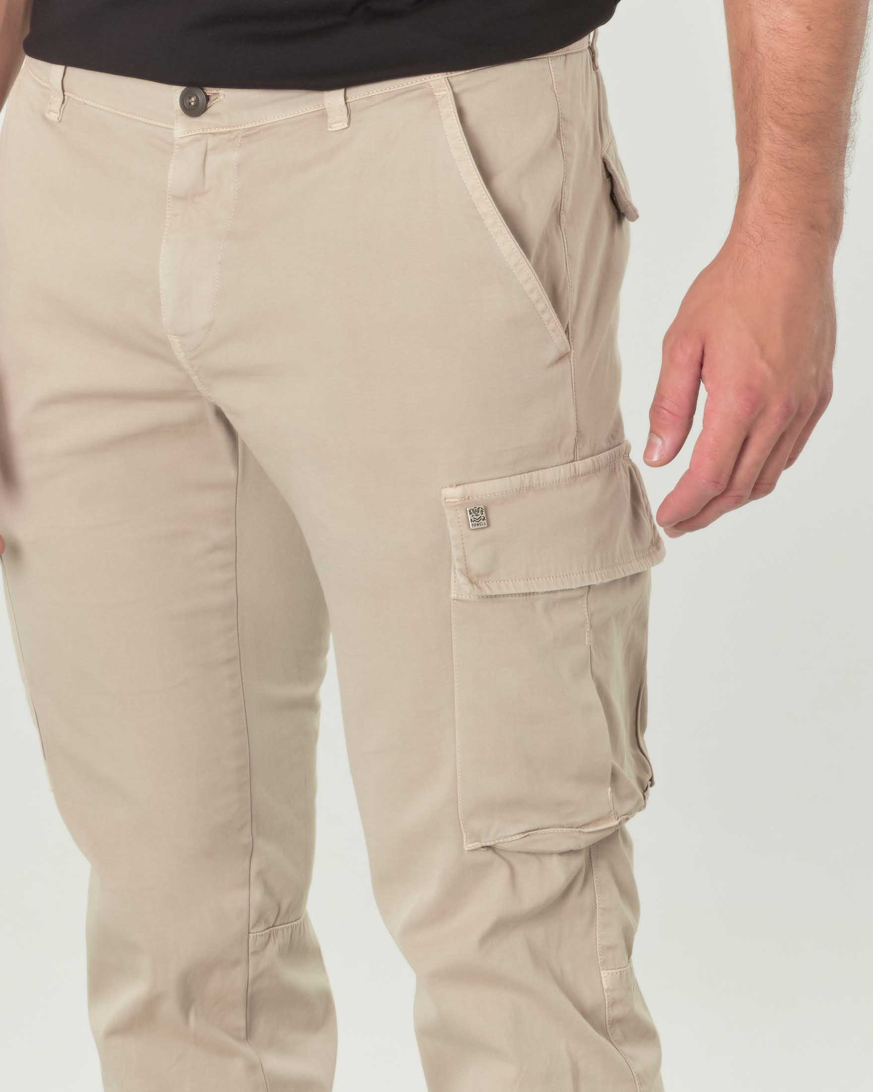 Pantalone cargo Santiago beige in gabardina di cotone stretch image