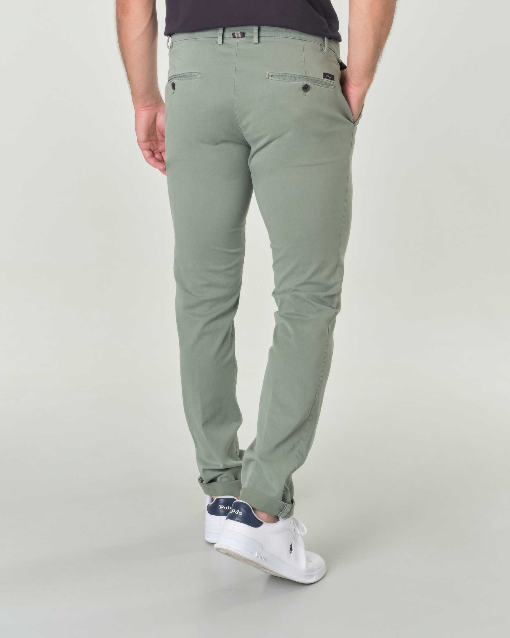 Pantalone chino Levanto color salvia in twill di misto lyocell e cotone stretch