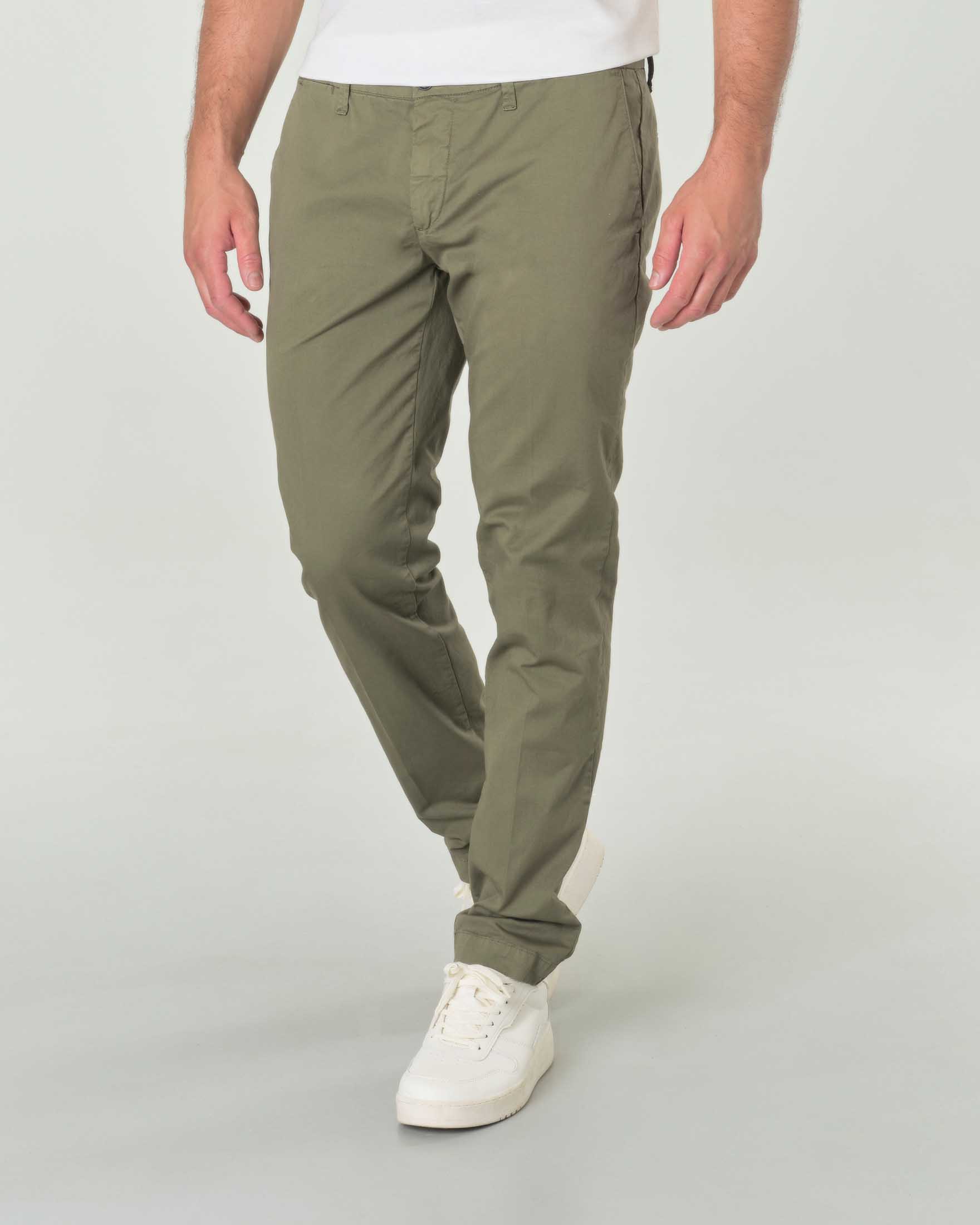 Pantaloni modello chino best sale