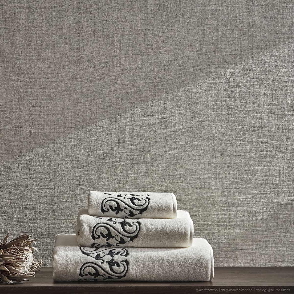 Archi+ Argilla by Novacolor, mineral plaster coat in powder formulated with lime and natural clay