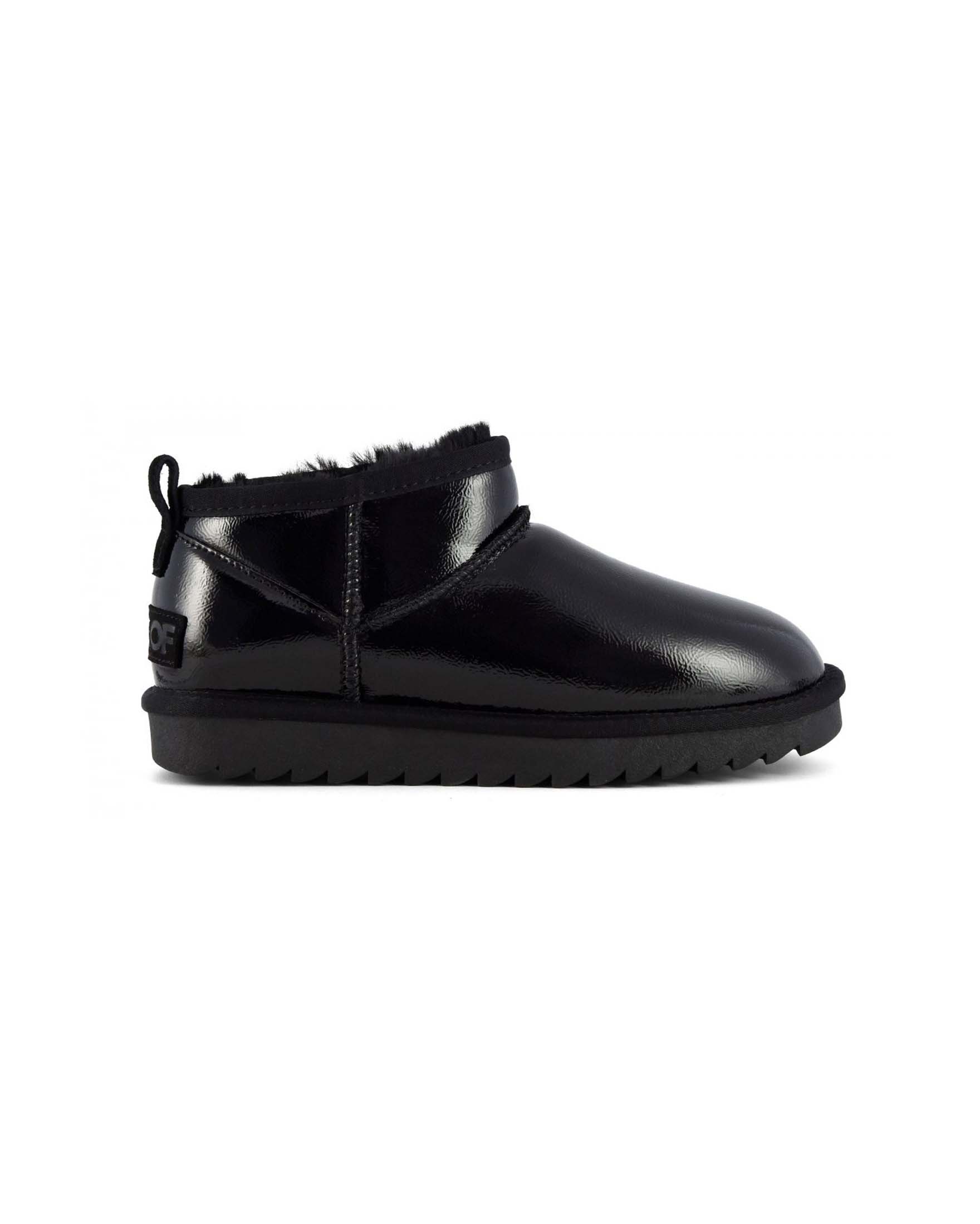 Stivaletto ultra basso nero in tessuto spalmato effetto lucido con interno in pelo di misto lana