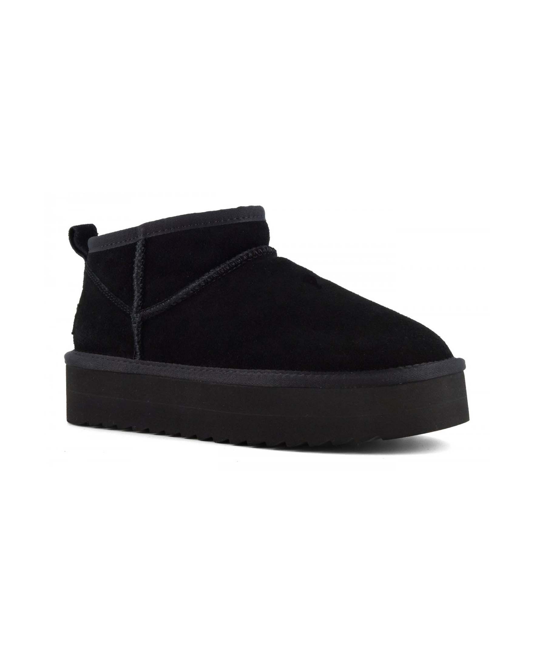 Stivaletto ultra basso nero in pelle scamosciata con suola platorm tono su tono image