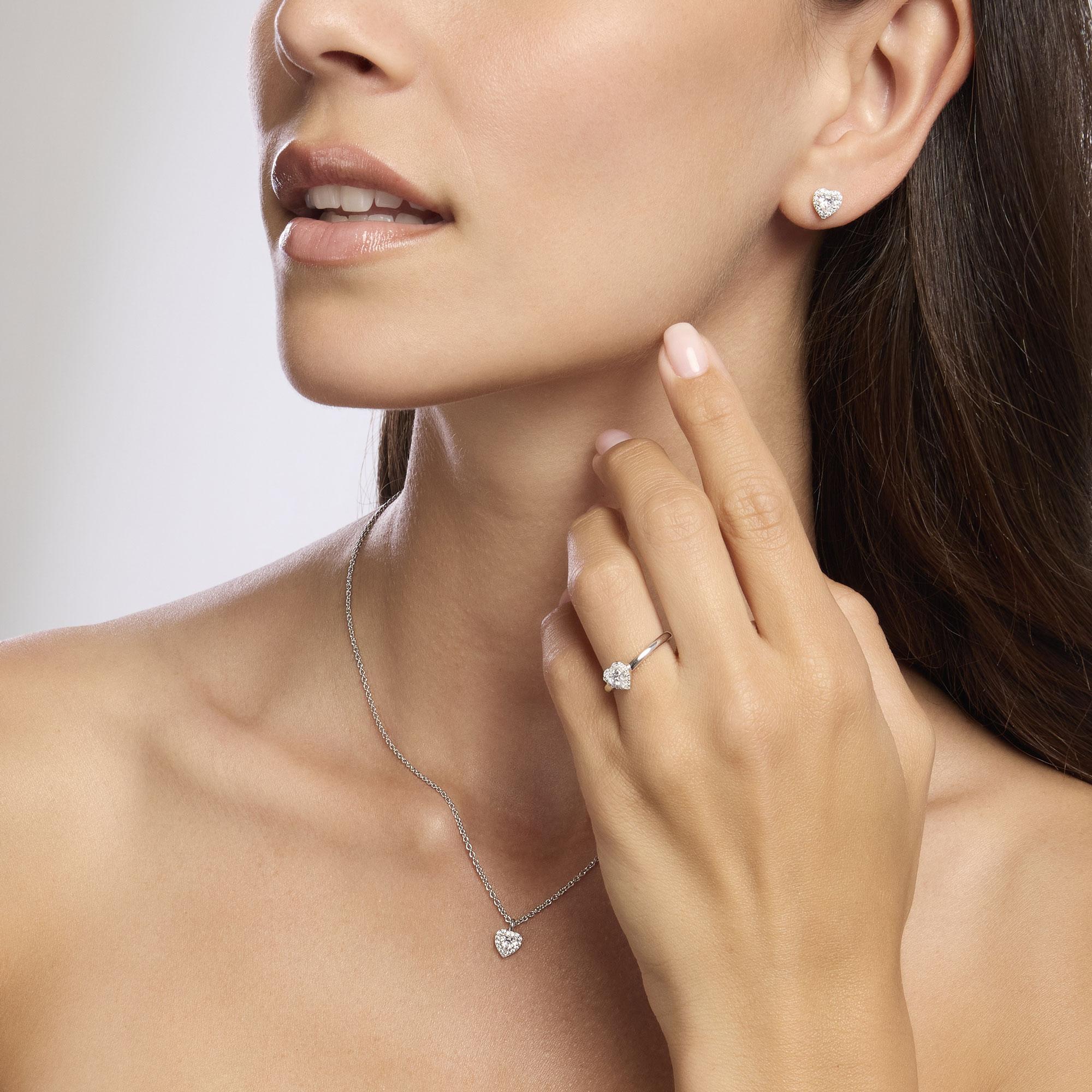 Girocollo in argento con ciondolo a forma di cuore - View2