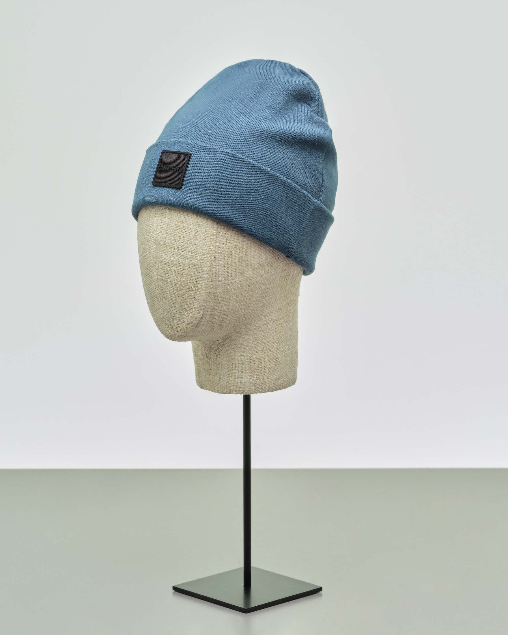 Berretto avio in misto viscosa con risvolto e patch porta logo