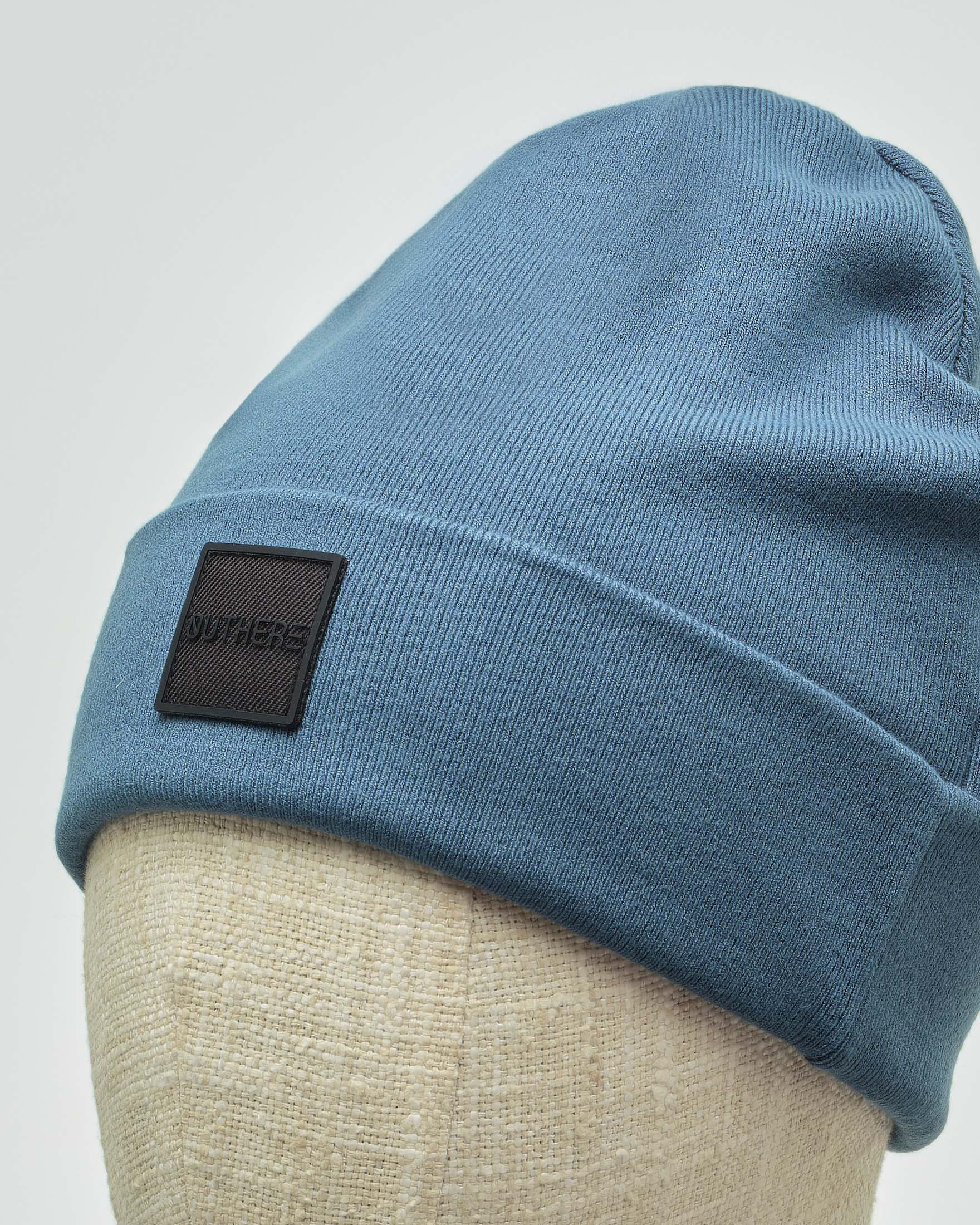 Berretto avio in misto viscosa con risvolto e patch porta logo image